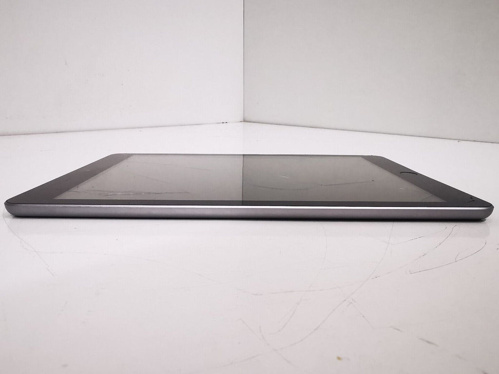 Apple iPad 5th Gen (A1822) - 9.7