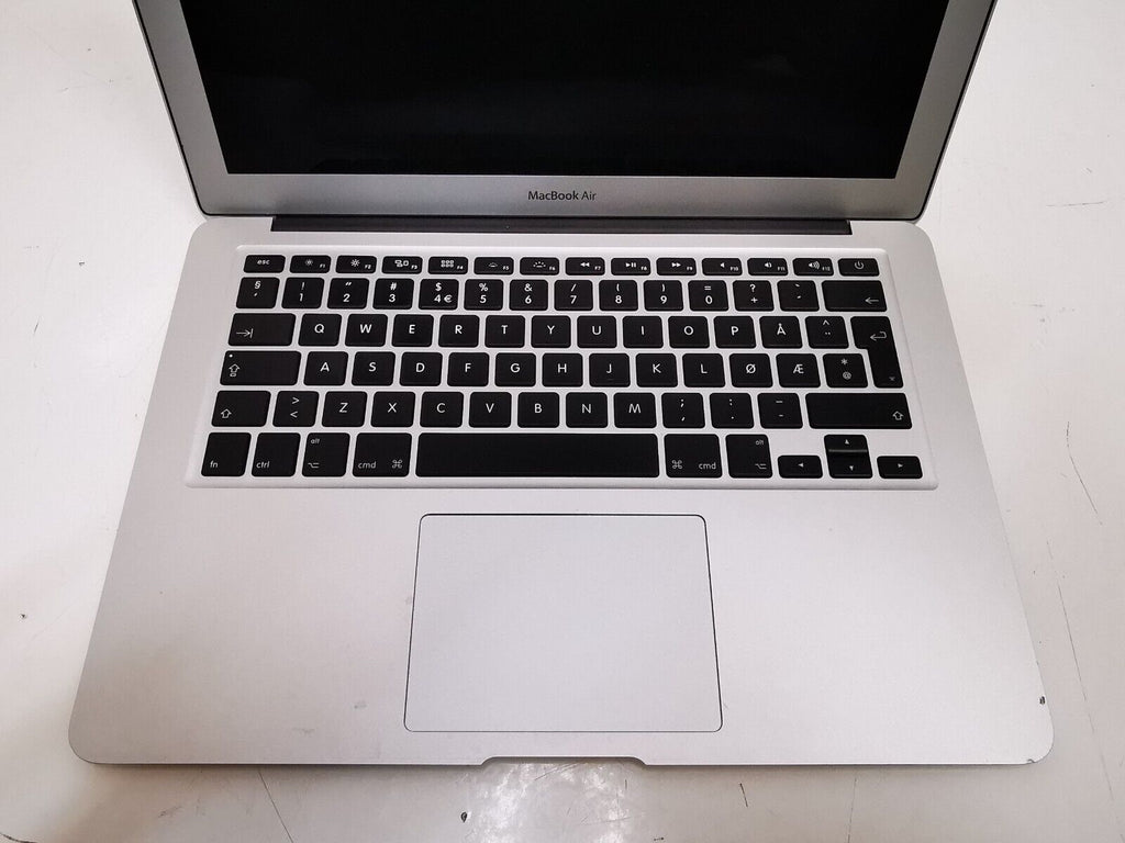 Apple MacBook Air 13 2015 - Intel i5/4GB RAM/128GB SSD/Catalina - Norwegian Key