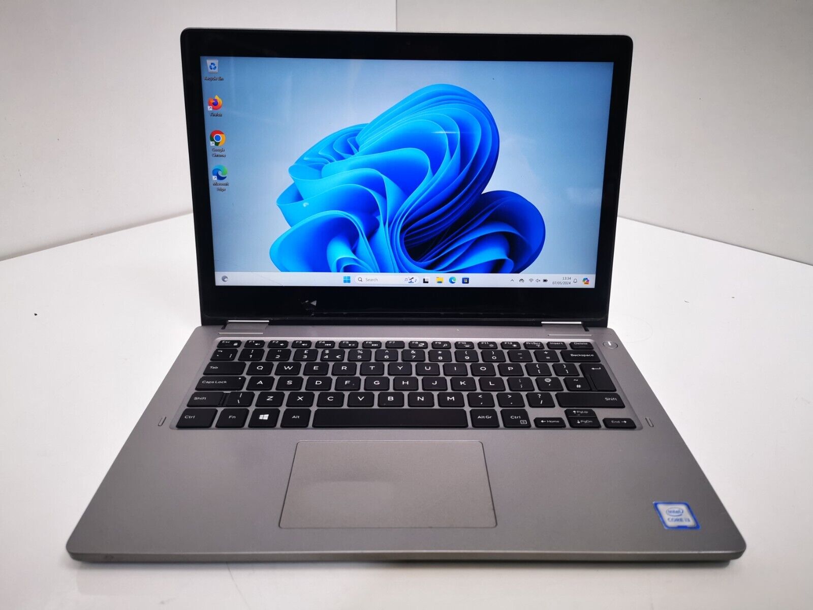 Dell Latitude 3310 2in1 13" Laptop - 8th Gen i3/8GB RAM/128GBGB SSD Cracked Srcn