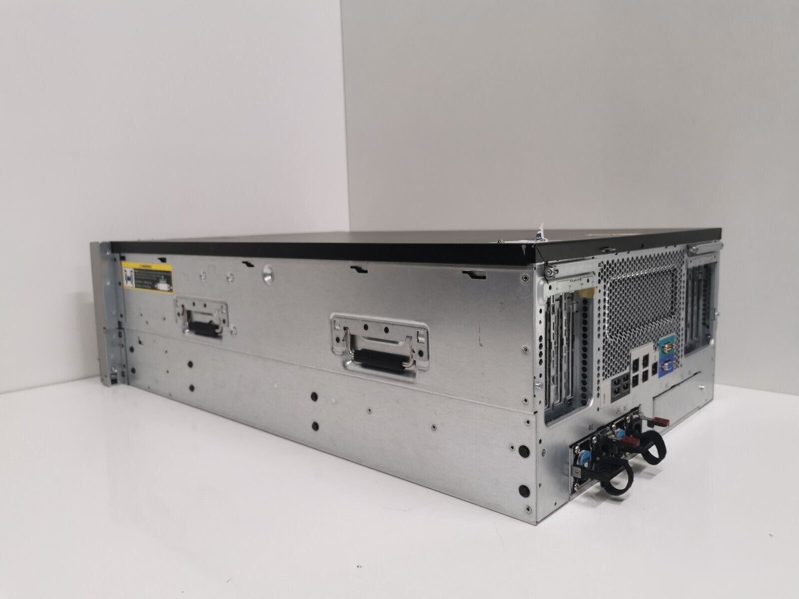 HP ProLiant ML350 G9 Rack Server - Xeon E5-2620 v3 @ 2.4GHz / 32GB RAM / NO HDD