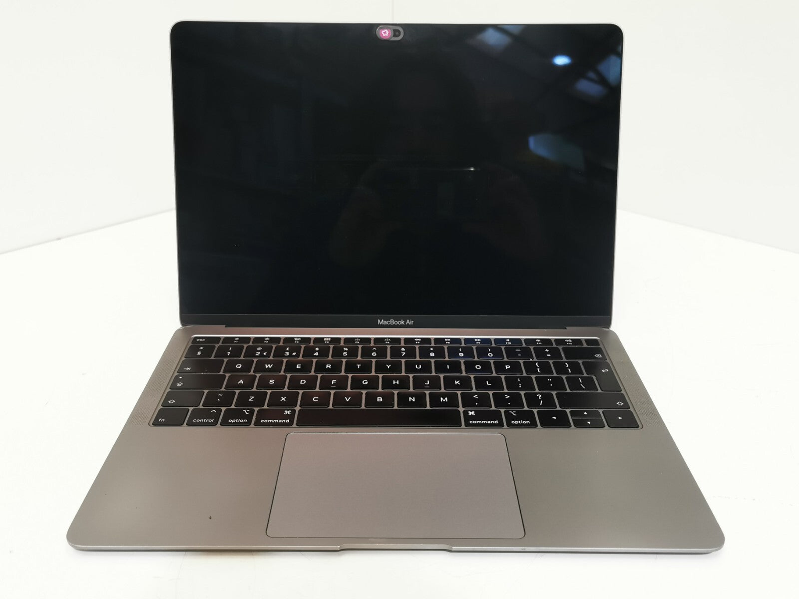 Apple MacBook Air (2018) 13" - Intel i5 / 8GB RAM / 128GB SSD / macOS Sonama