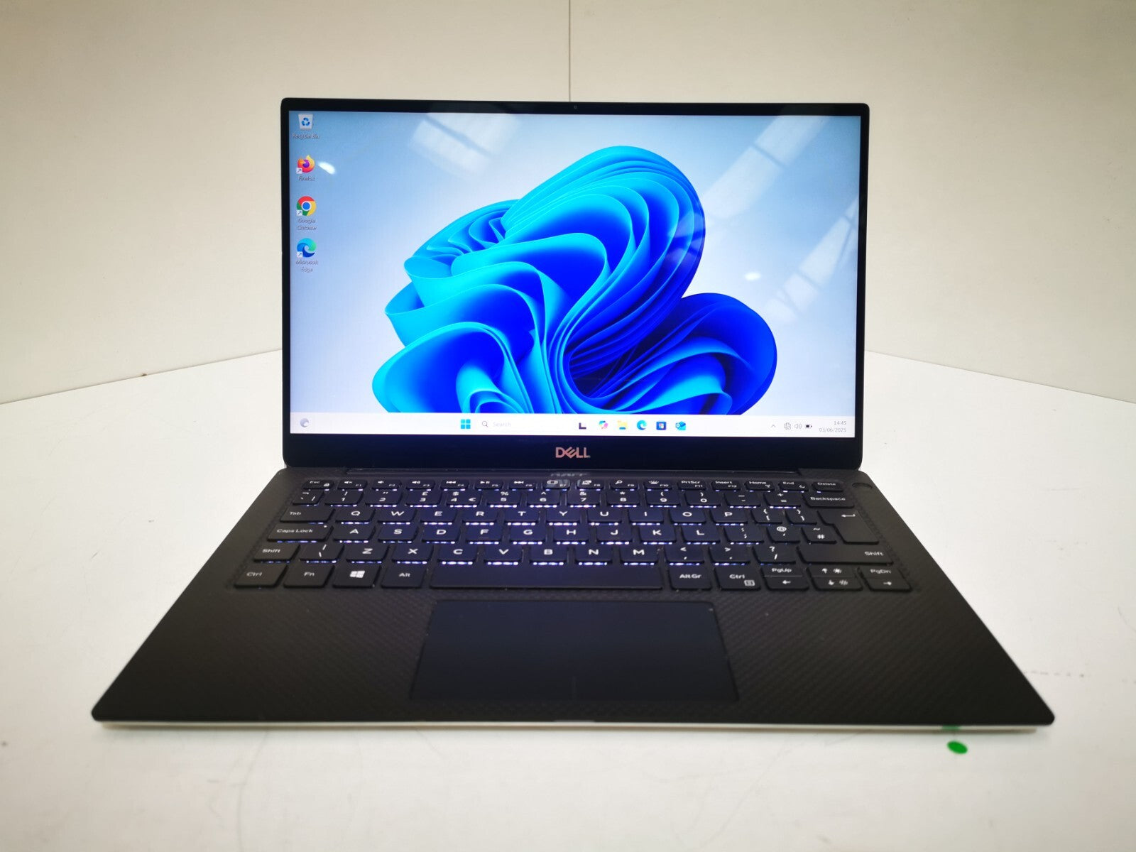 Dell XPS 13 9380 13" Laptop - 8th Gen i7/16GB RAM/512GB NVMe SSD/Win 11 Pro