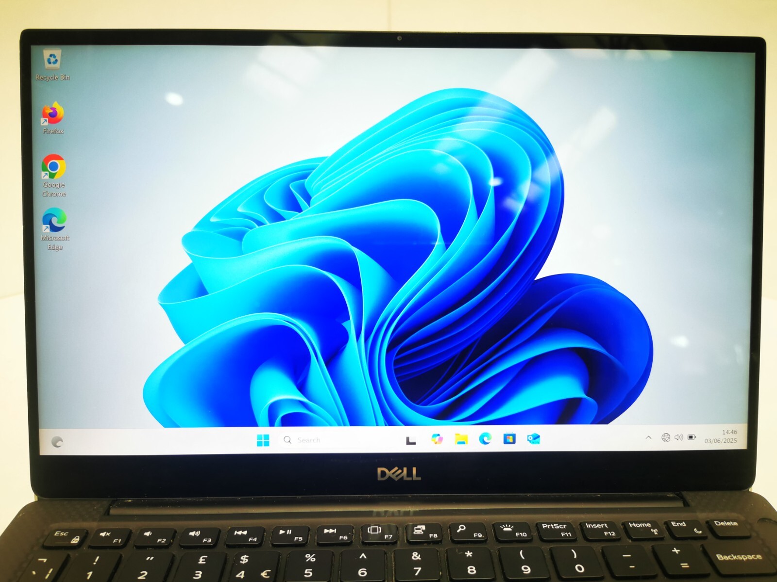 Dell XPS 13 9380 13" Laptop - 8th Gen i7/16GB RAM/512GB NVMe SSD/Win 11 Pro