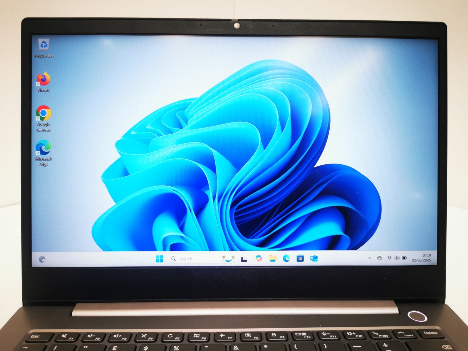 Lenovo 14-IML 14" Laptop - 10th Gen i7 / 16GB RAM / 256GB SSD / Windows 11 Pro