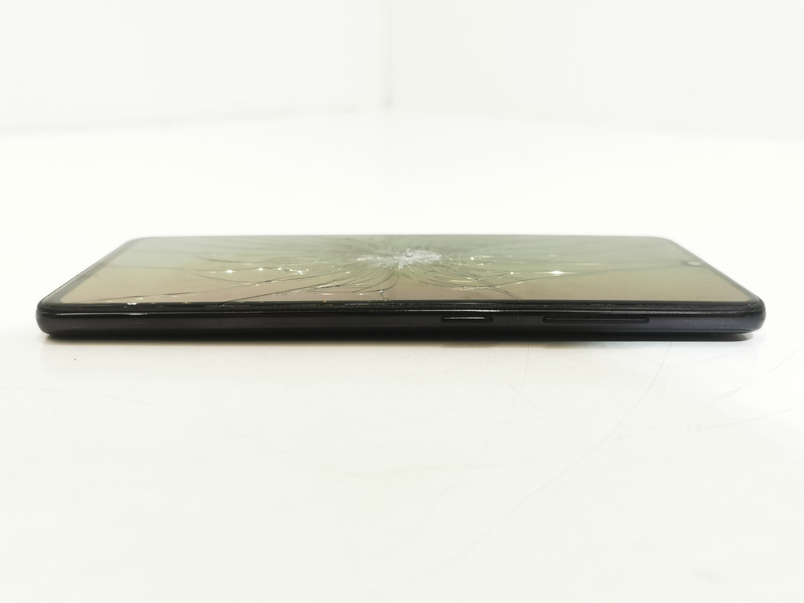 Samsung Galaxy A41 (SM-A415F) 6.1" - Black / 64GB / 48MP Camera