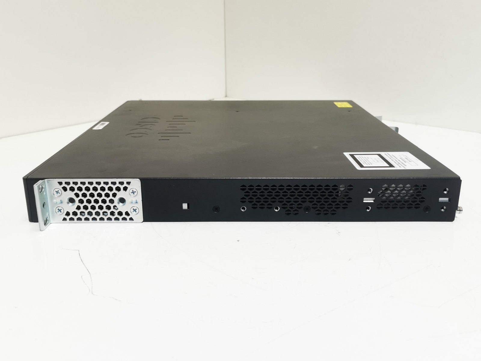 Cisco WS-C2960XR-48LPD-I  48-Port  Gigabit Switch - C2960X-Stack -  10GBE Uplink