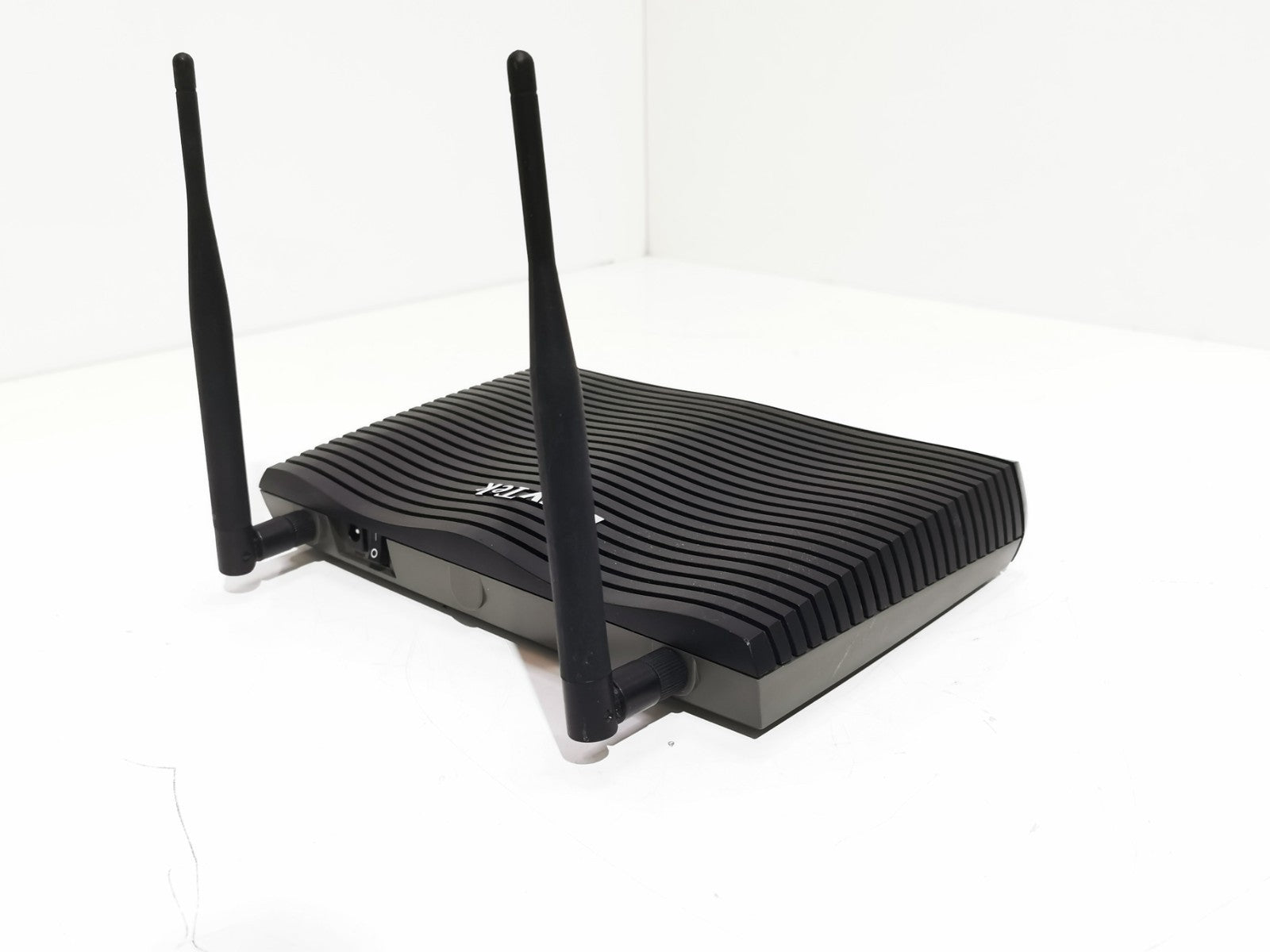 DrayTek Vigor 2925n Dual WAN Wireless Firewall Router - No PSU