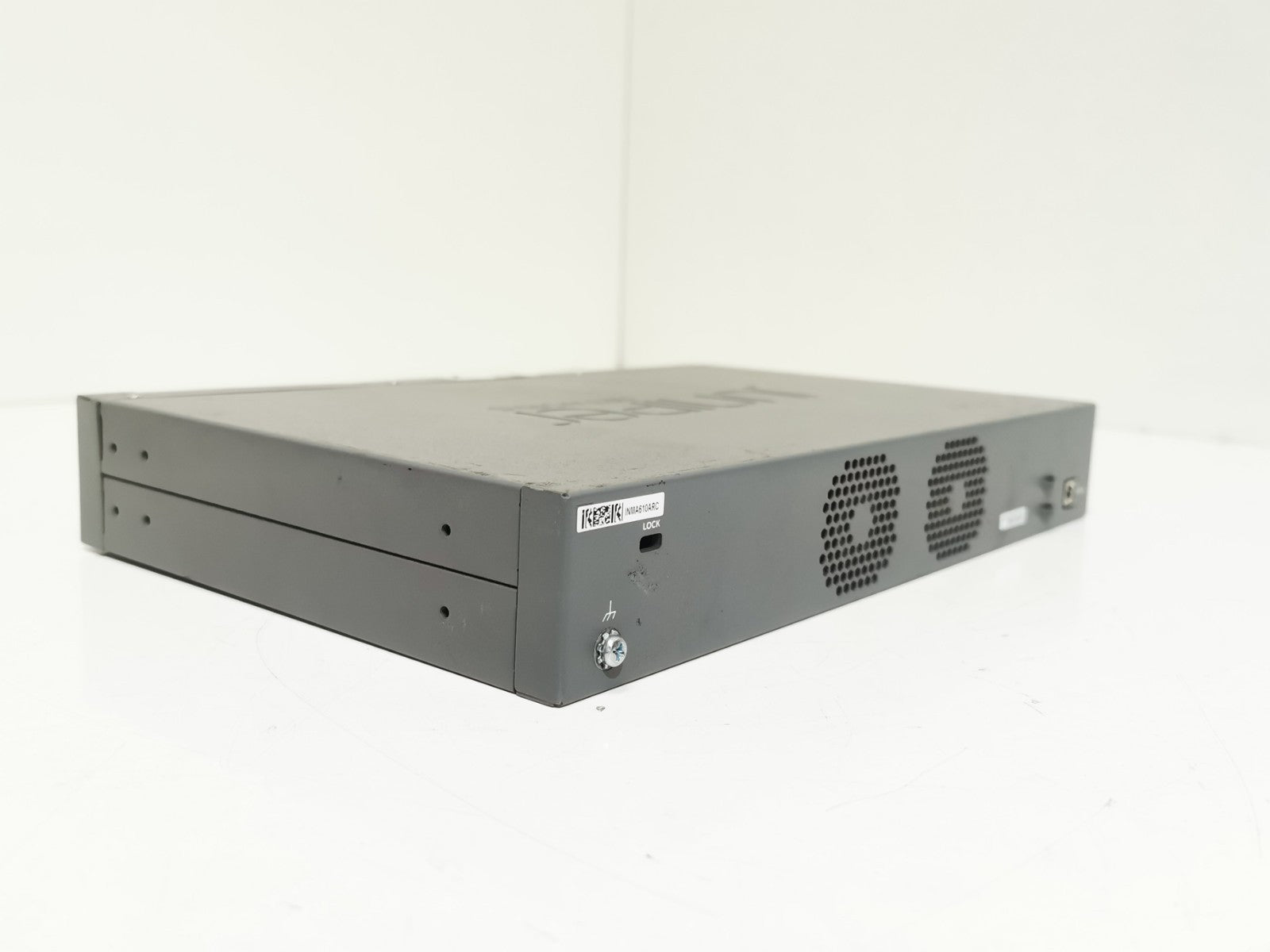 Juniper Networks SRX320 with No PSU Juniper SRX320 Juniper