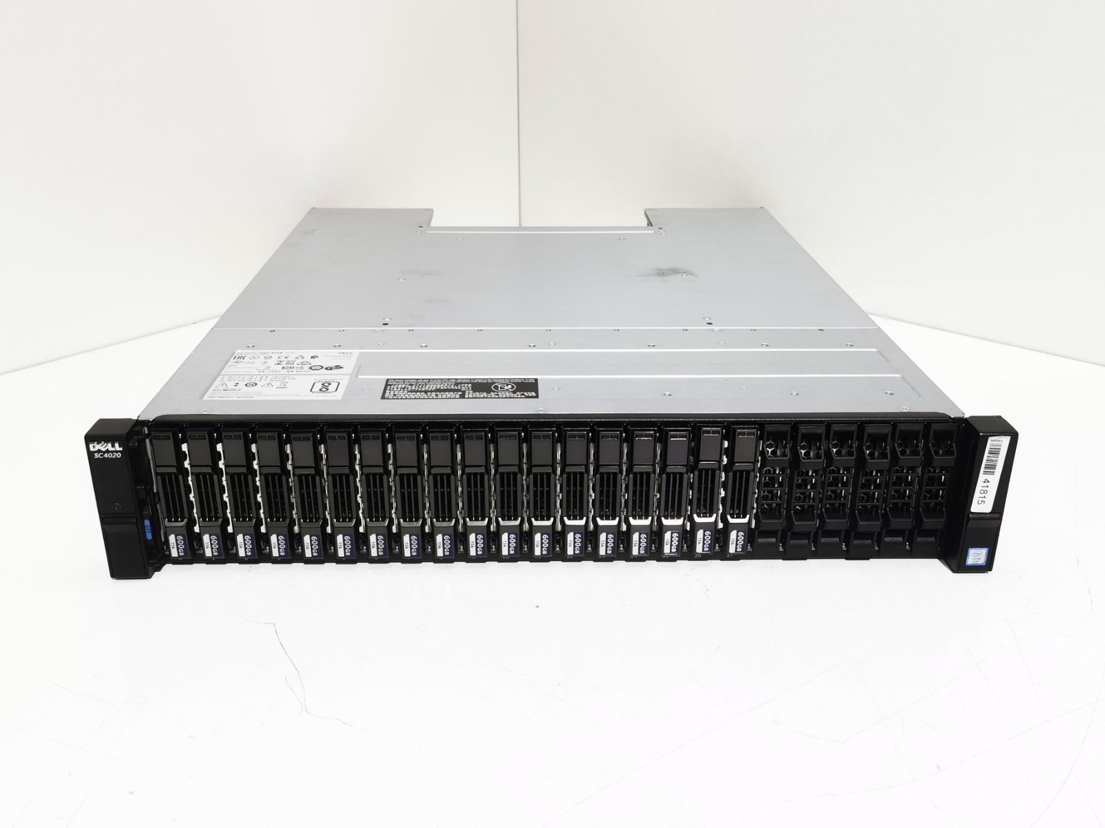 Dell Compellent SC4020 2U 24x 2.5 -  Storage Array 2x 12G-SAS4 - 16x 600GB 15k!!