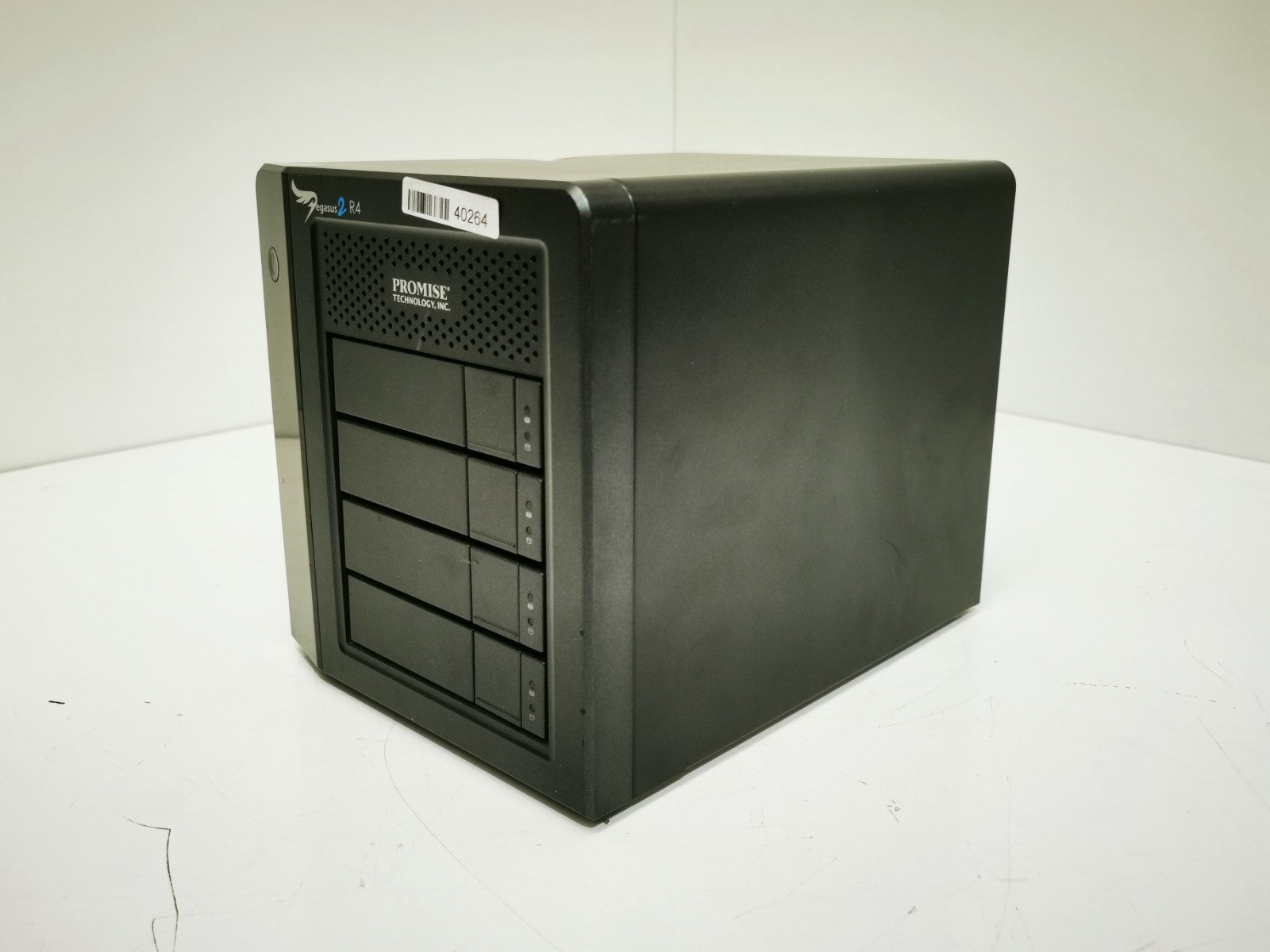 Promise Pegasus 2 R4 4-Bay RAID 0 1 5 10 Storage Thunderbolt 2 - 4x 2TB - 8TB