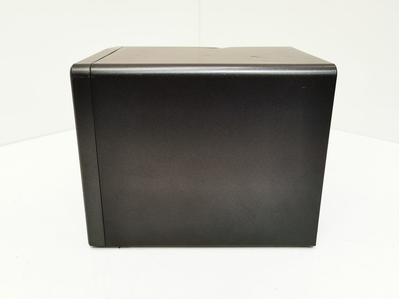 Promise Pegasus 2 R4 4-Bay RAID 0 1 5 10 Storage Thunderbolt 2 - 4x 2TB - 8TB