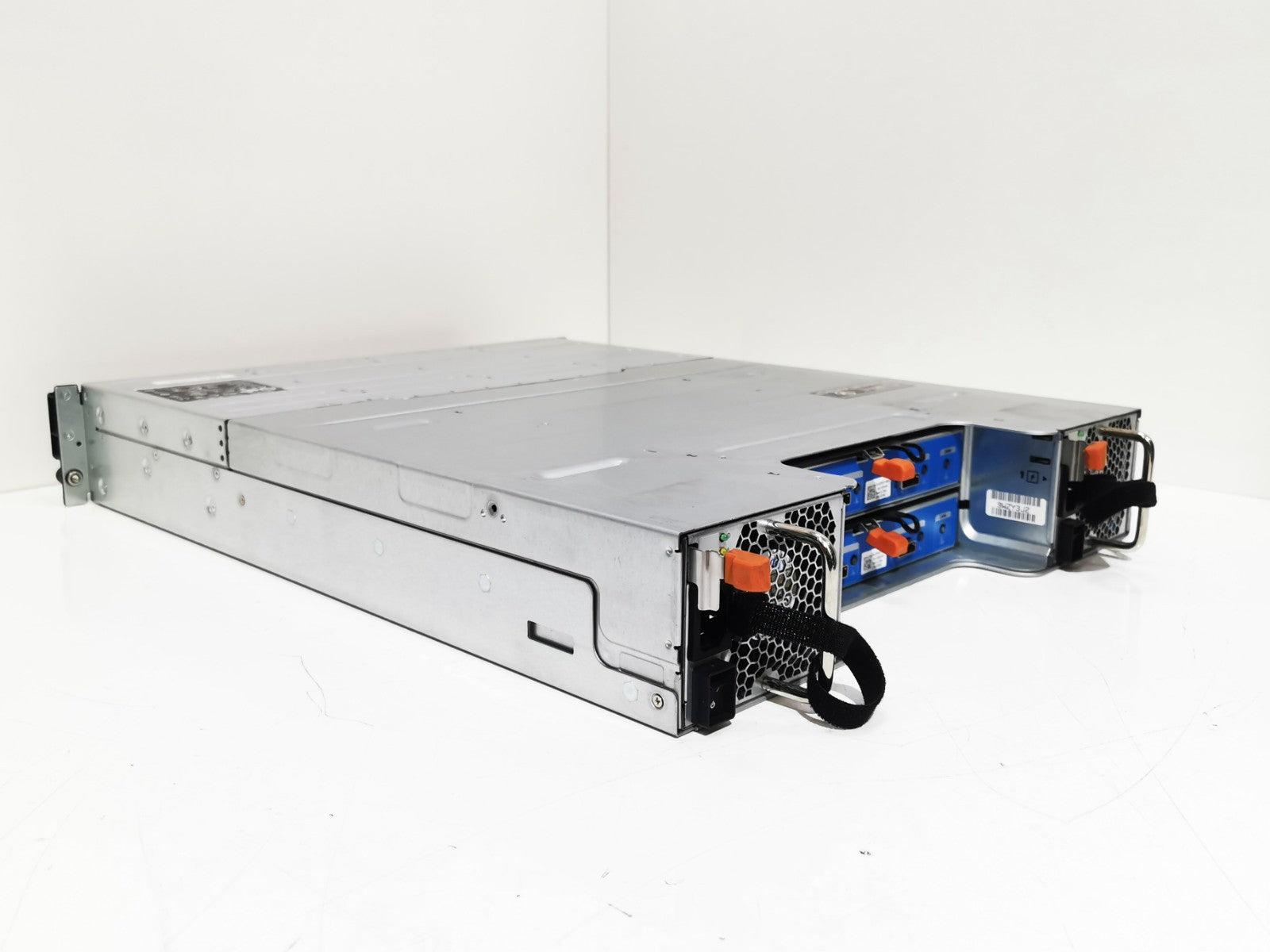 Dell Compellent SC200 Expansion Enclosure 12 x HDD Bays 8x 2TB SAS Drives 16TB!!