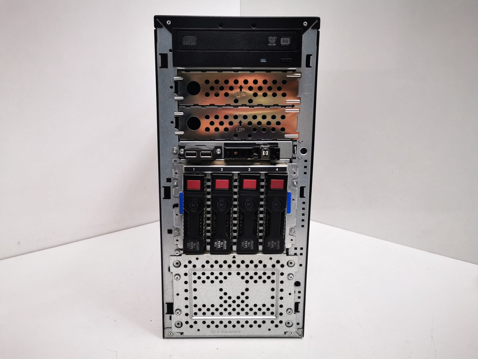 HP Proliant ML350e Gen8 v2 4-Core E5-2407v2 2.4Ghz 32GB Ram 4x 3.5" Tower Server