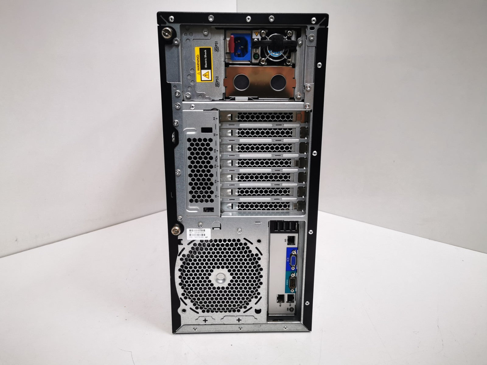 HP Proliant ML350e Gen8 v2 4-Core E5-2407v2 2.4Ghz 32GB Ram 4x 3.5" Tower Server