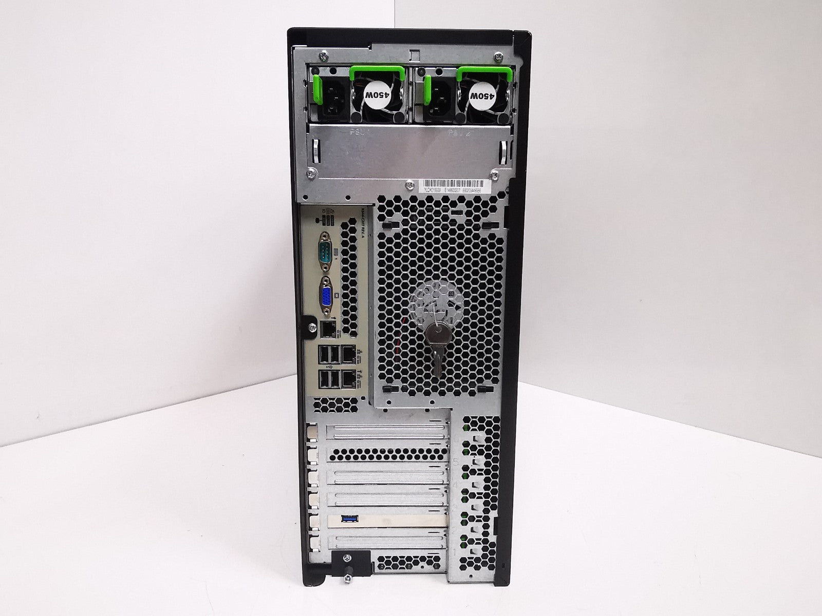 Fujitsu Primergy TX2540 M1 -  E5-2420v2 64GB RAM  Bay Tower Server 3x 600GB HDD