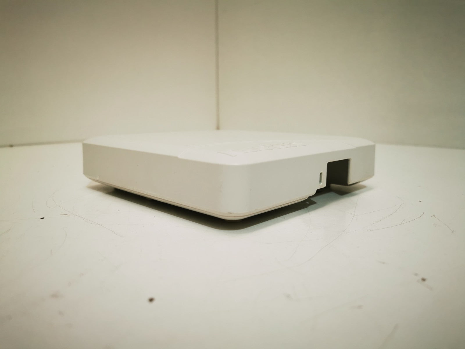 Ruckus R500 802.11ac Wave 2 Wireless Access Point (901-R510-WW00) Unleashed .