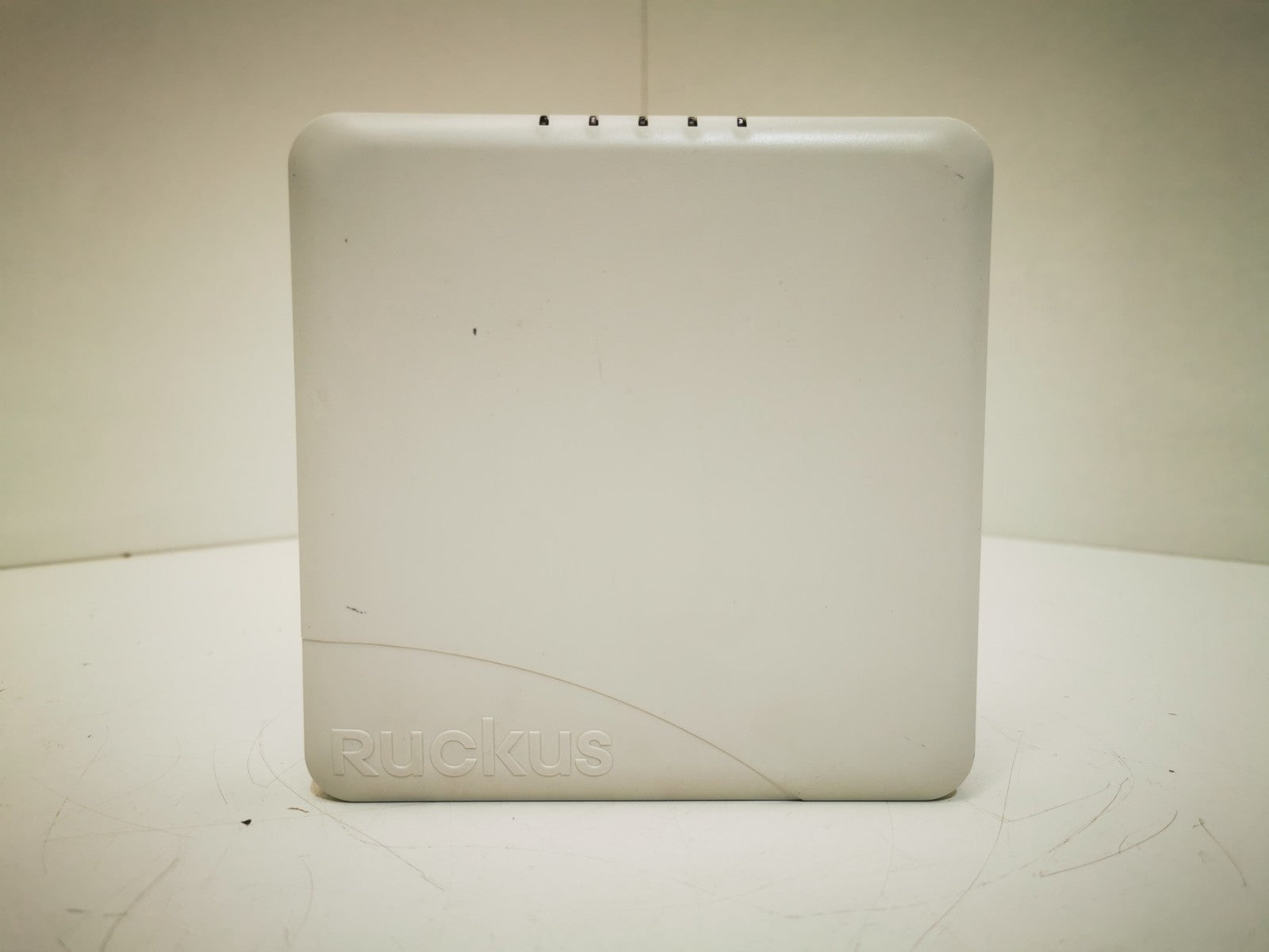 Ruckus R500 802.11ac Wave 2 Wireless Access Point (901-R510-WW00) Unleashed .