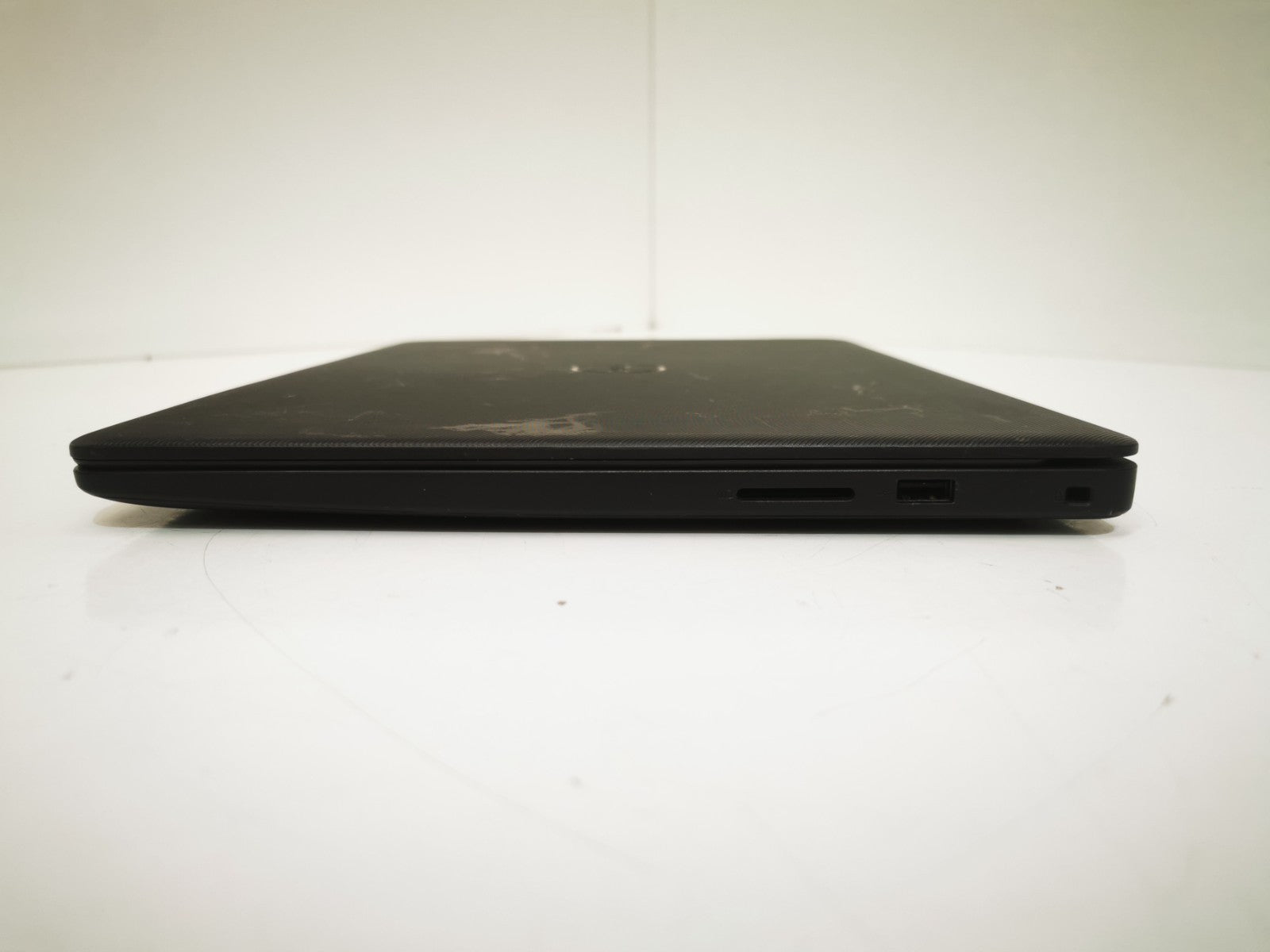Dell Vostro 3400 14" Laptop - 11th Gen i5 / 8GB RAM / 512GB SSD / Windows 11 Pro