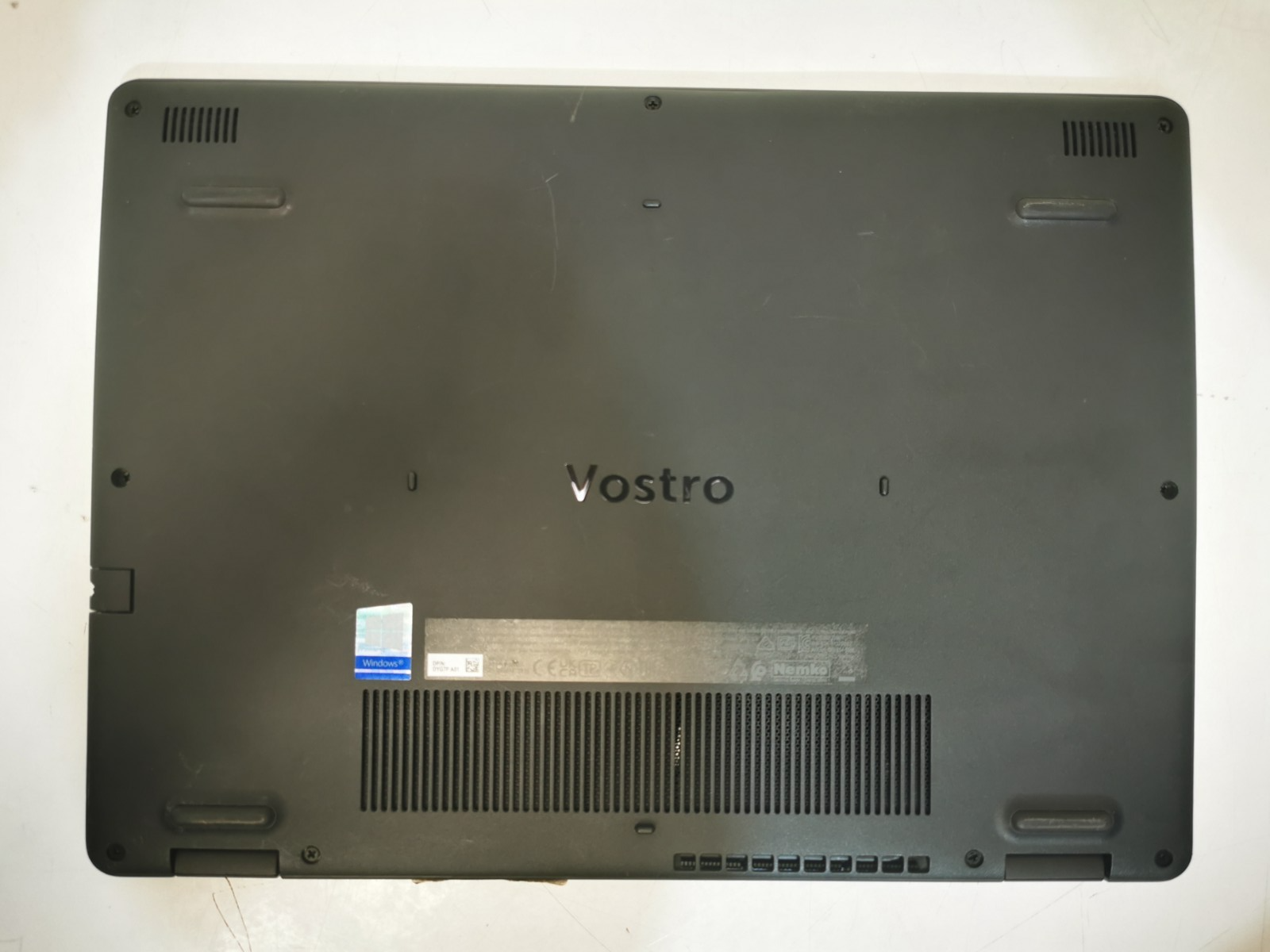 Dell Vostro 3400 14" Laptop - 11th Gen i5 / 8GB RAM / 512GB SSD / Windows 11 Pro