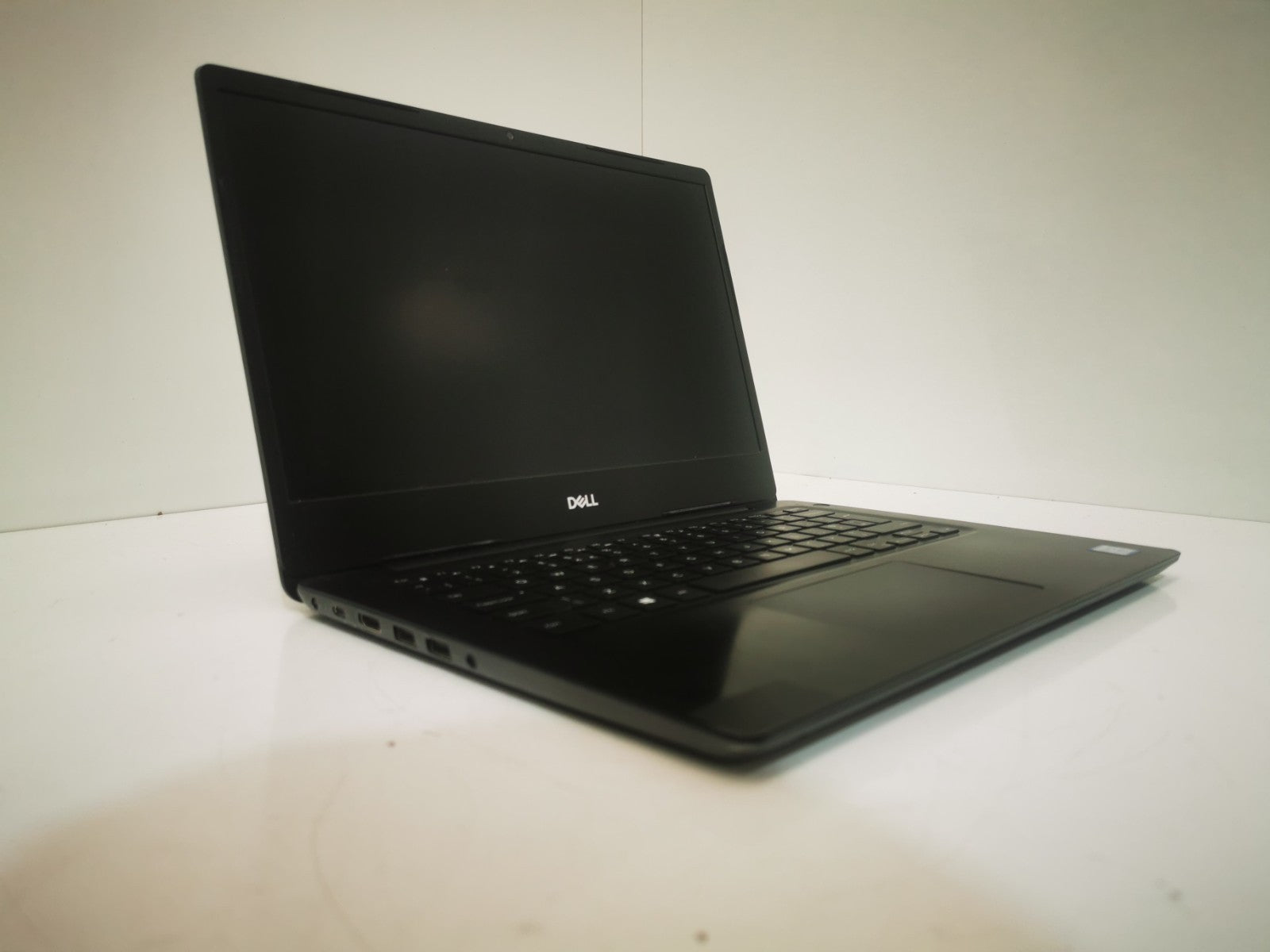 Dell Vostro 5481 14" Laptop - 8th Gen i5 / 8GB RAM / 256GB SSD / Windows 11 Pro