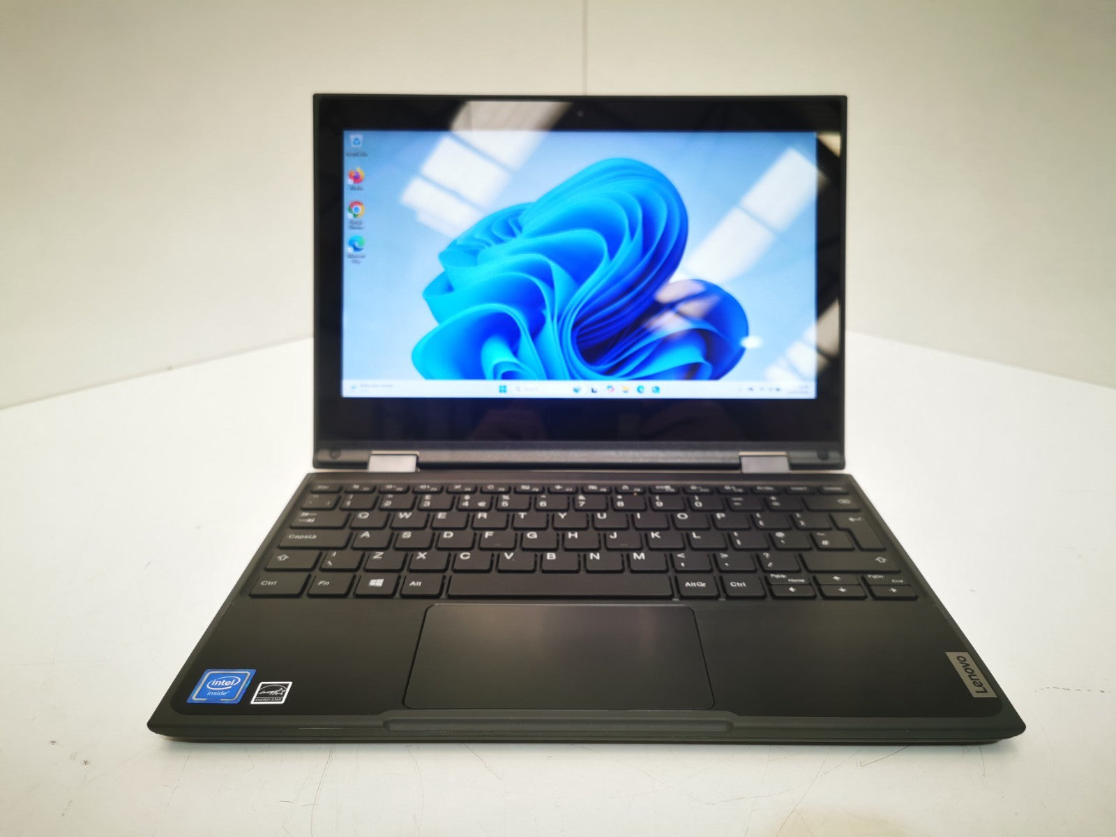 Lenovo ChromeBook 300e 2nd Gen 11.6" Laptop - Intel Celeron/4GB RAM/64GB eMMC