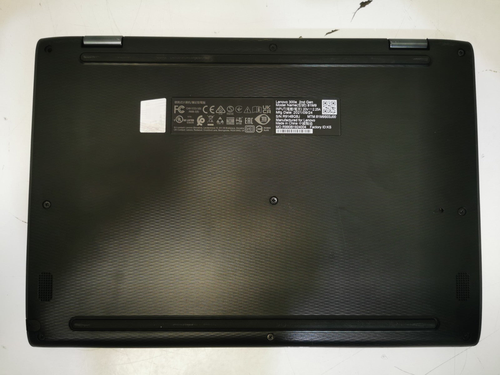 Lenovo ChromeBook 300e 2nd Gen 11.6" Laptop - Intel Celeron/4GB RAM/64GB eMMC