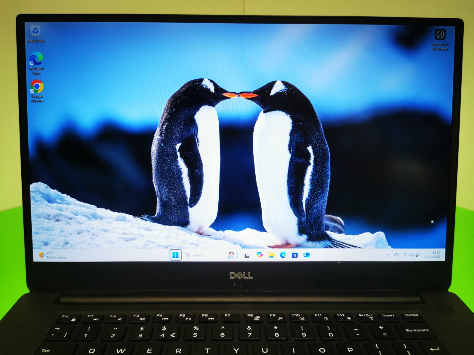 Dell XPS 15 9570 15.6" Laptop - 8th Gen i7 / 16GB RAM / 256GB SSD / Win 11 Pro