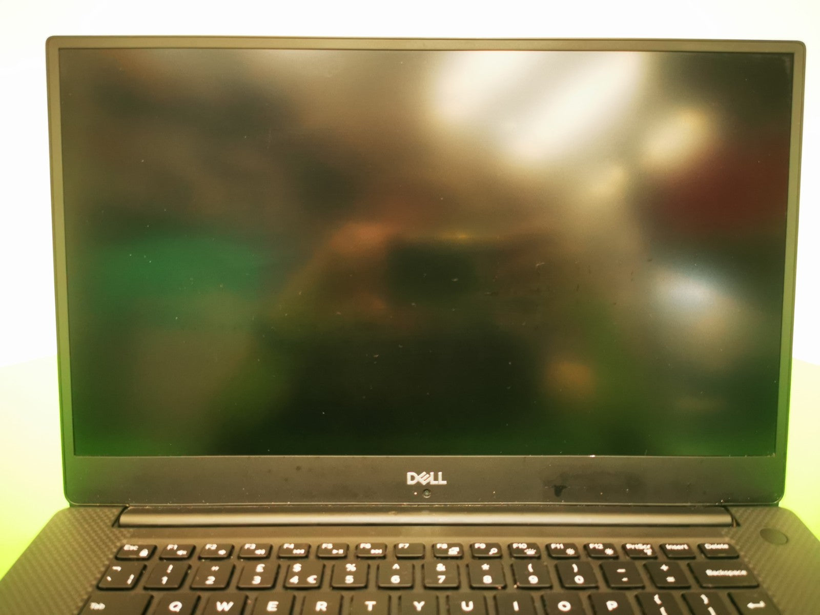 Dell XPS 15 9570 15.6" Laptop - 8th Gen i7 / 16GB RAM / 256GB SSD / Win 11 Pro