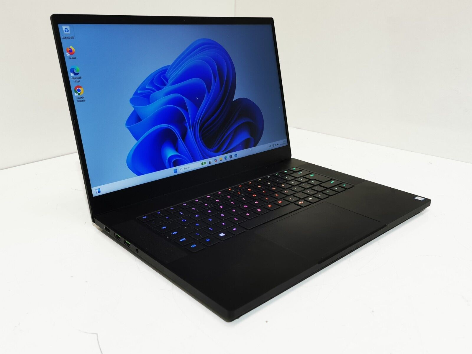 Razer Blade 15" Advanced 2018 (RZ09-02385) - 8th Gen i7/16GB RAM/512GB SSD/W11P