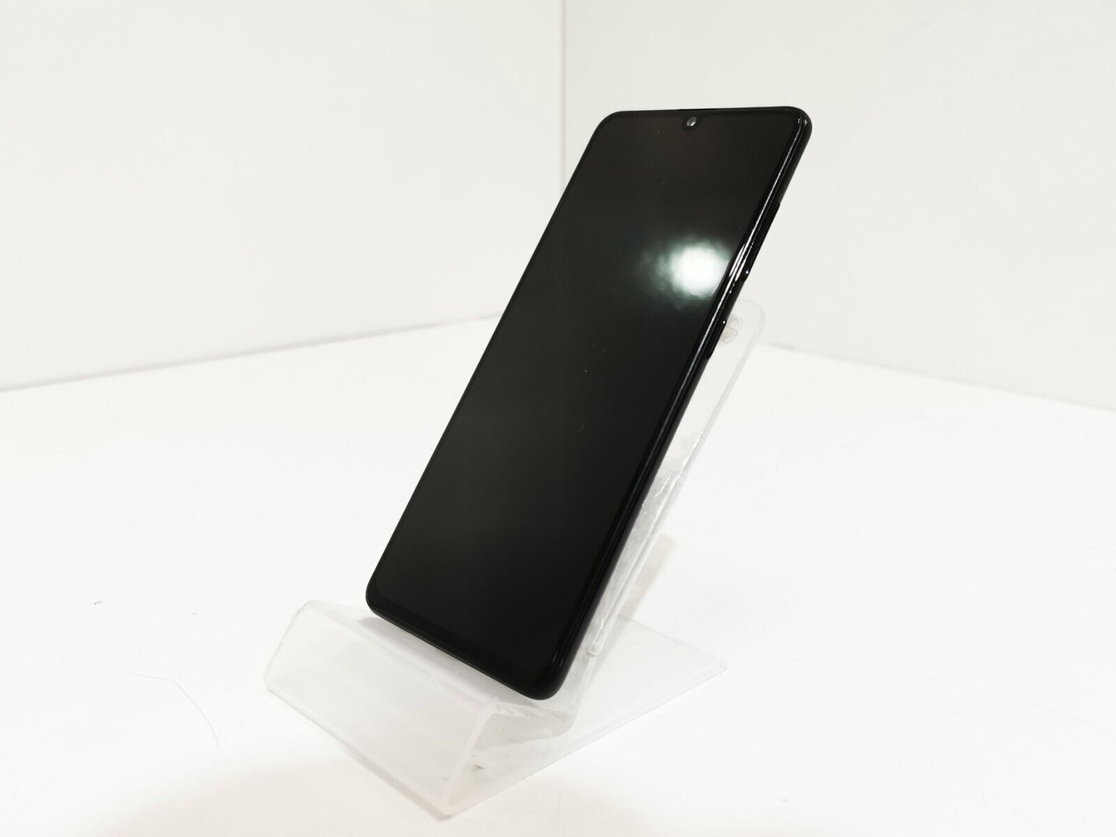 Samsung Galaxy A41 (SM-A415F) 6.1" - Prism Crushed Black / 6.1" / 64GB