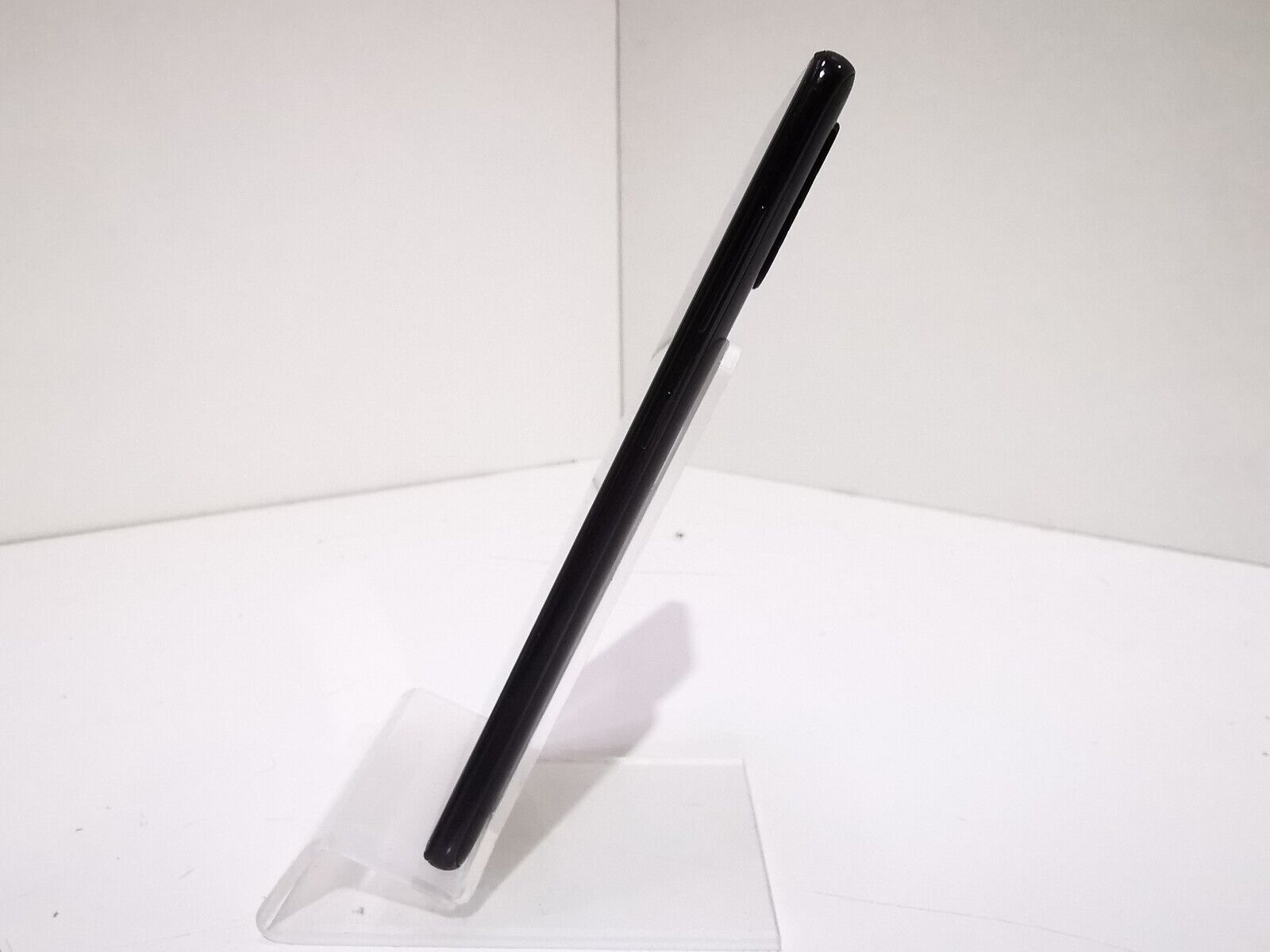 Samsung Galaxy A41 (SM-A415F) 6.1" - Prism Crushed Black / 6.1" / 64GB