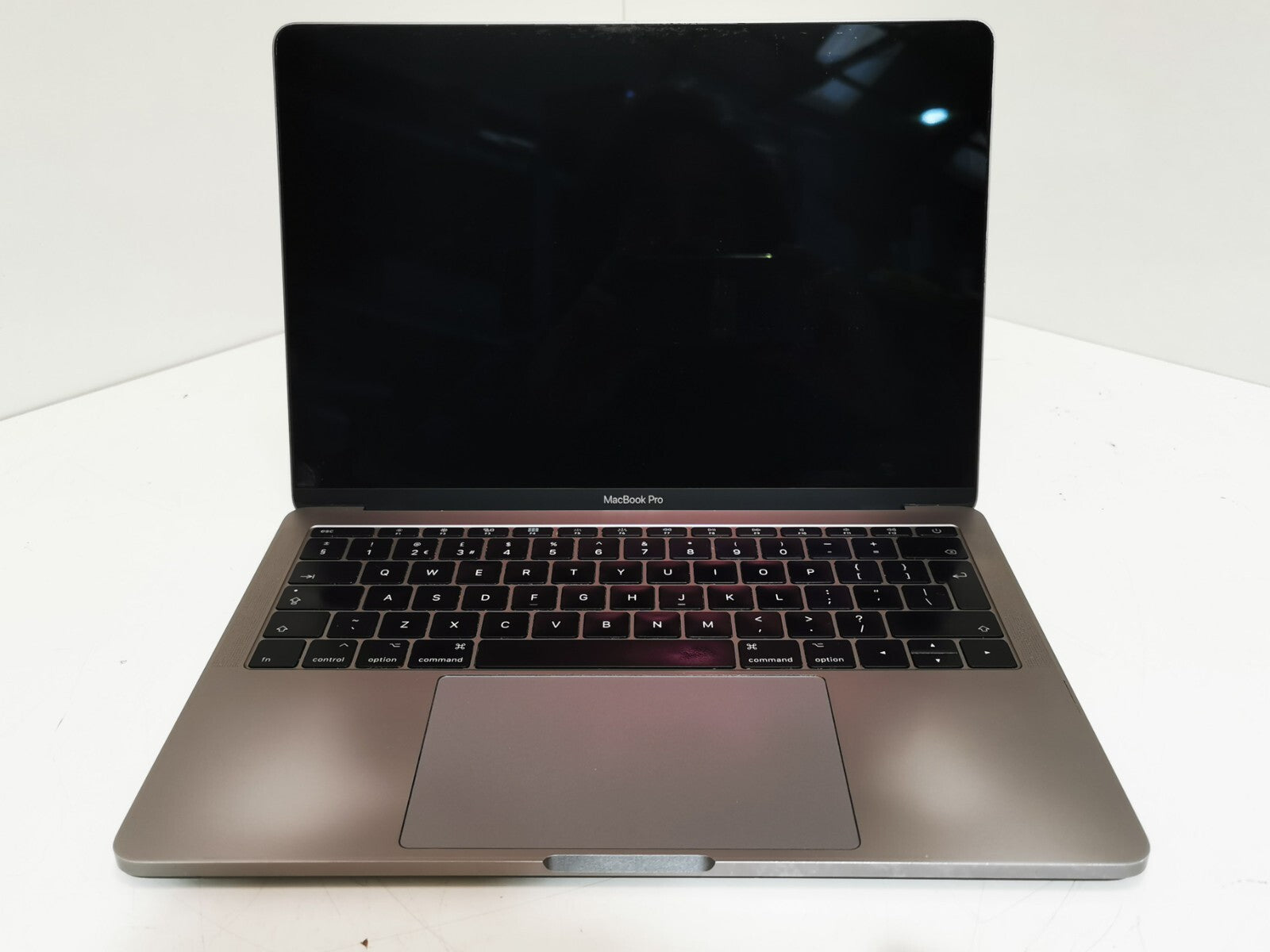 Apple MacBook Air (2019) 13" - Intel i5 / 8GB RAM / 256GB SSD / macOS Sonama