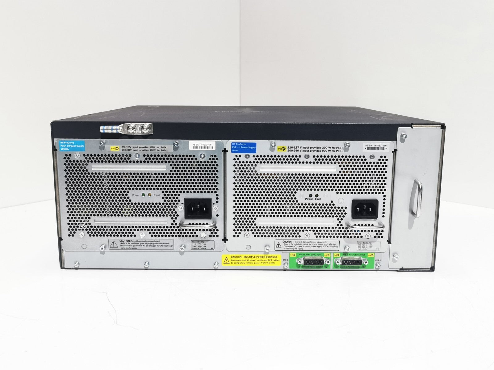 HP E5406 (J8697A) + 1x J9536A + 1x J9534A + 2x J9306A - 46 Port / Rack Mountable