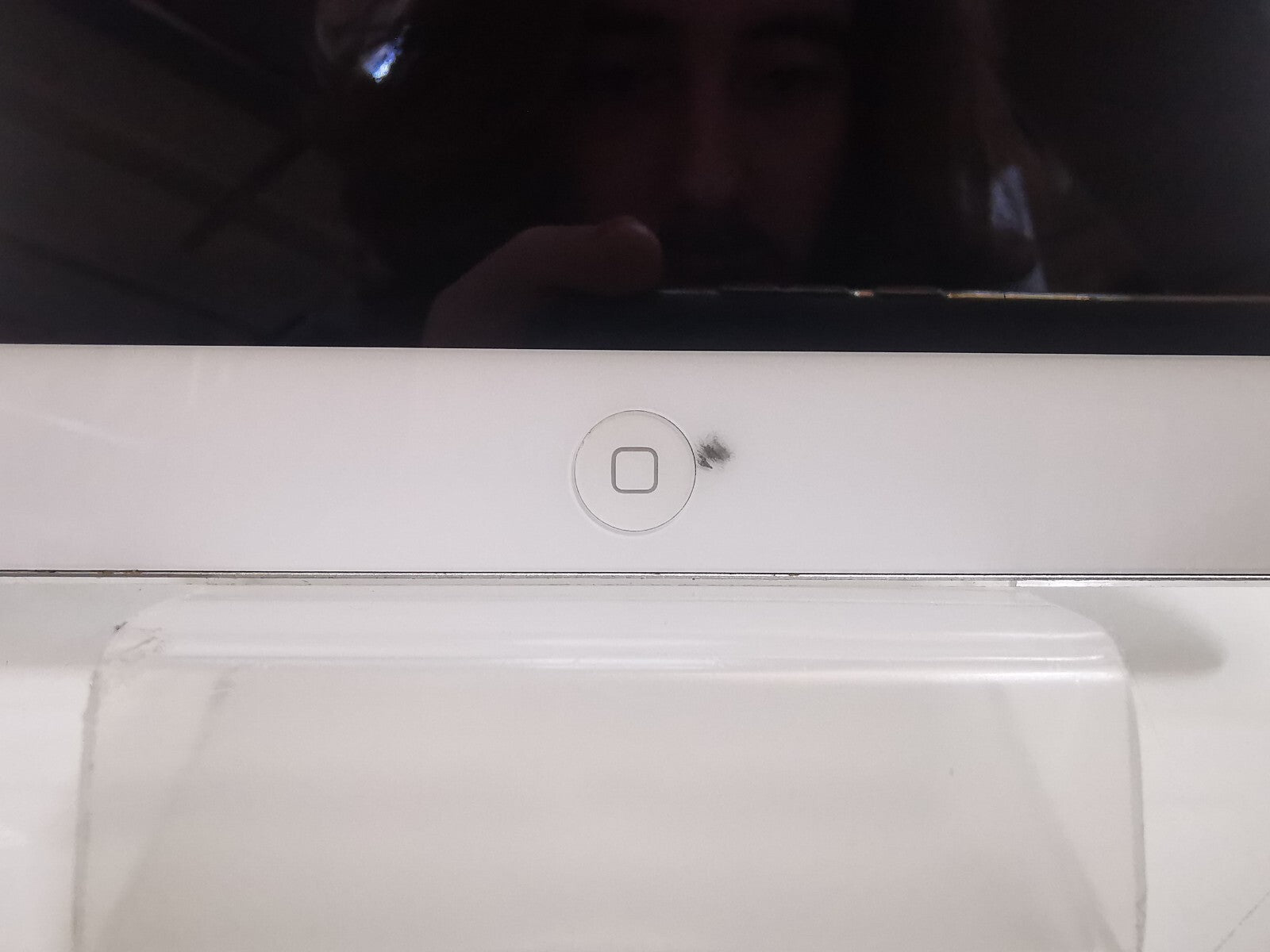 Apple iPad Mini 2 (A1489) - 7.9" / Silver / 32GBB / iOS 12 / WiFi