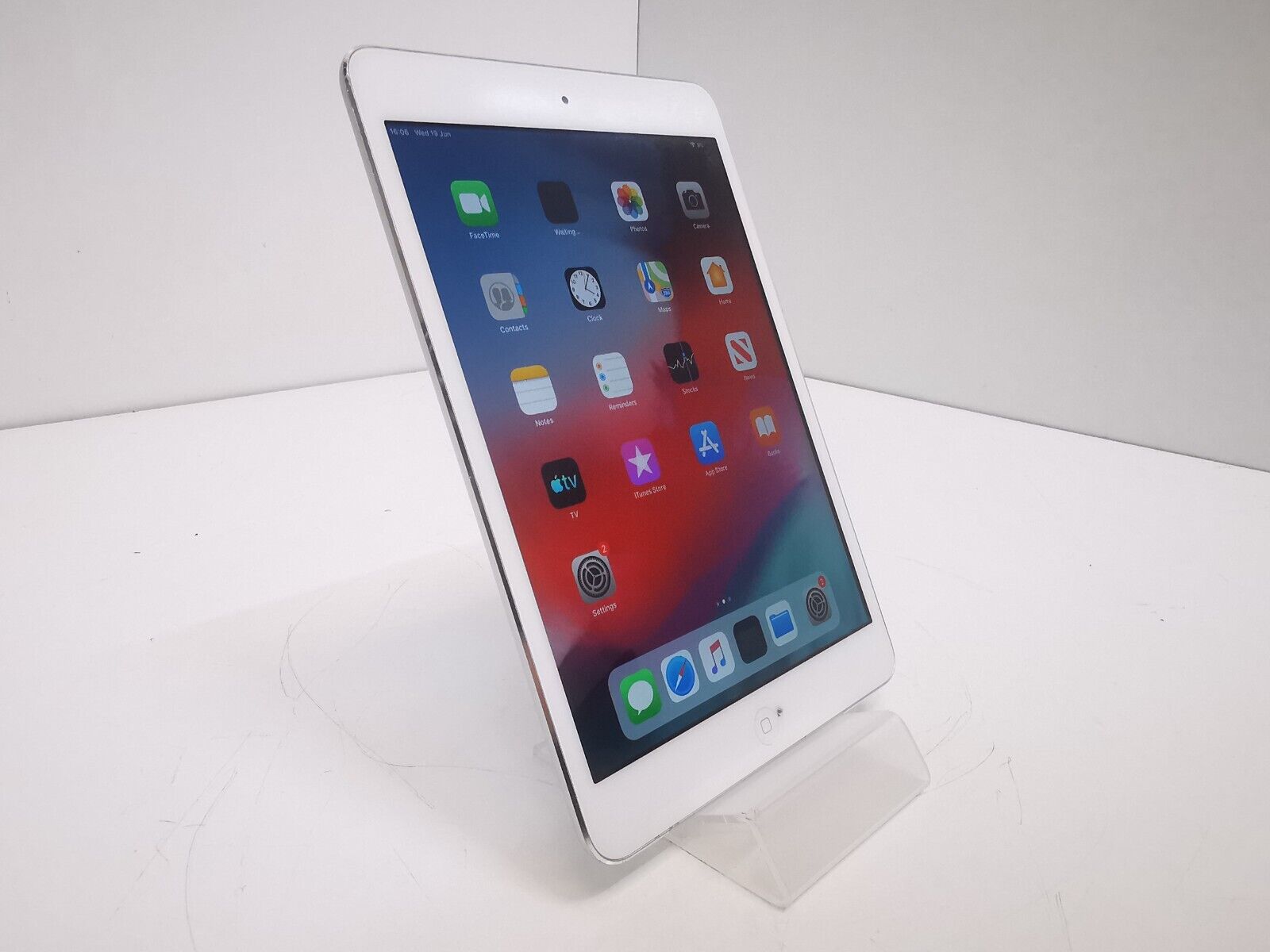 Apple iPad Mini 2 (A1489) - 7.9" / Silver / 32GBB / iOS 12 / WiFi