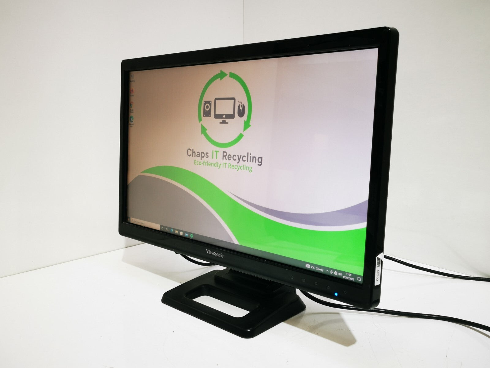 ViewSonic TD2420 23.5" Monitor - 1x VGA / 1x DVI / 1x HDMI