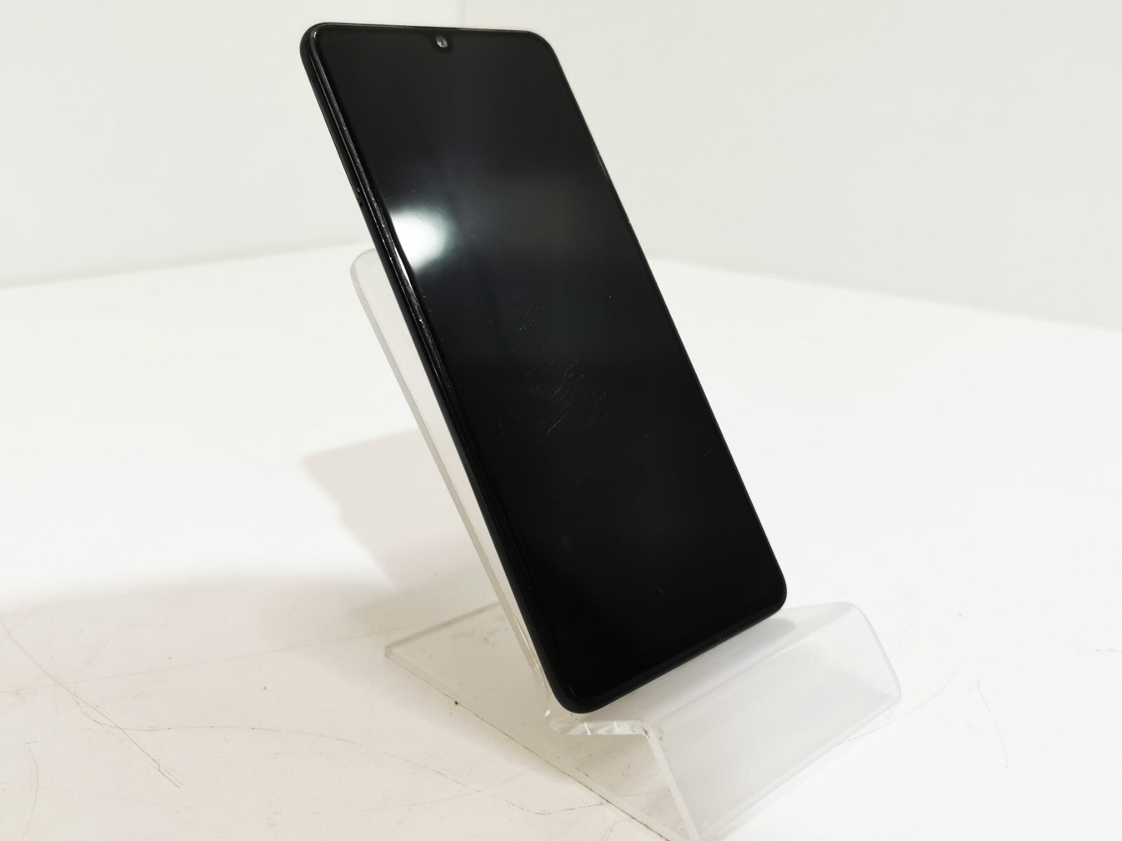 Samsung Galaxy A41 (SM-A415F) 6.1" - Black / 64GB / 48MP Camera / Android 12