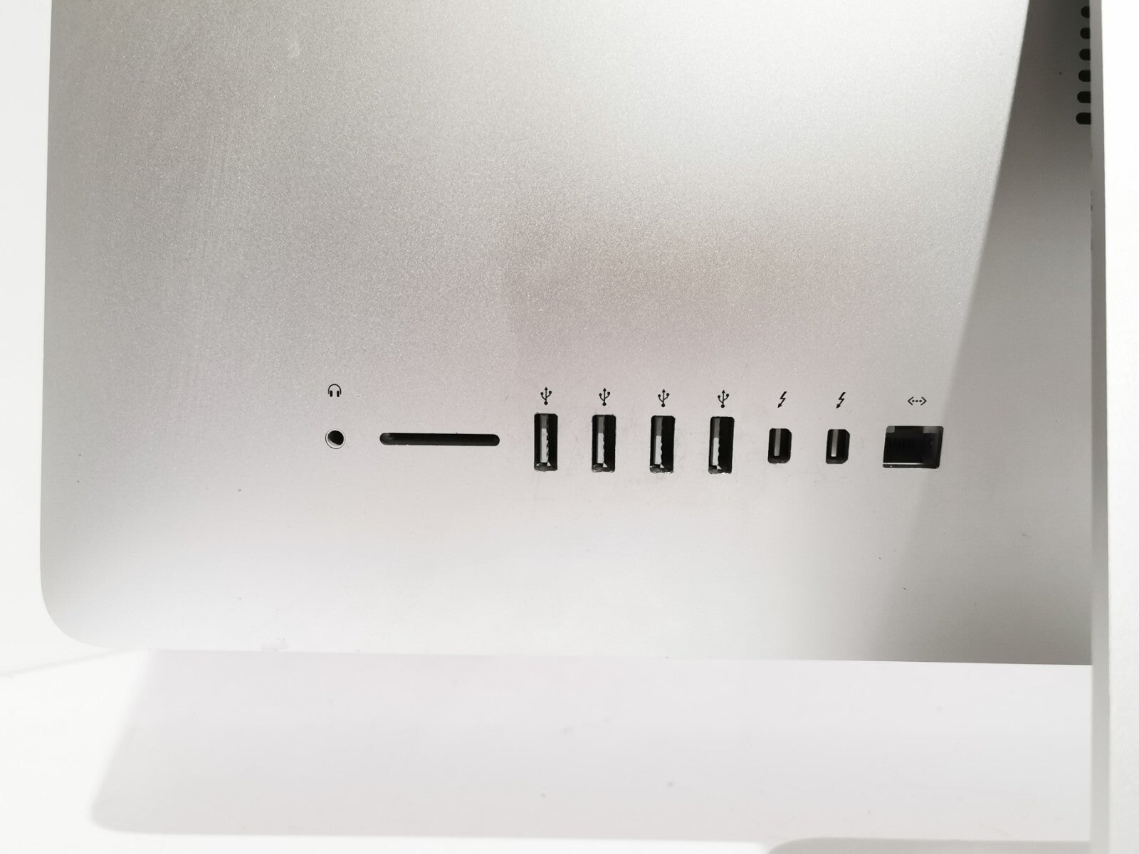 Apple iMac (Late 2012) 21.5" - Intel i5 / 8GB RAM / 1TB HDD / MacOS Catalina