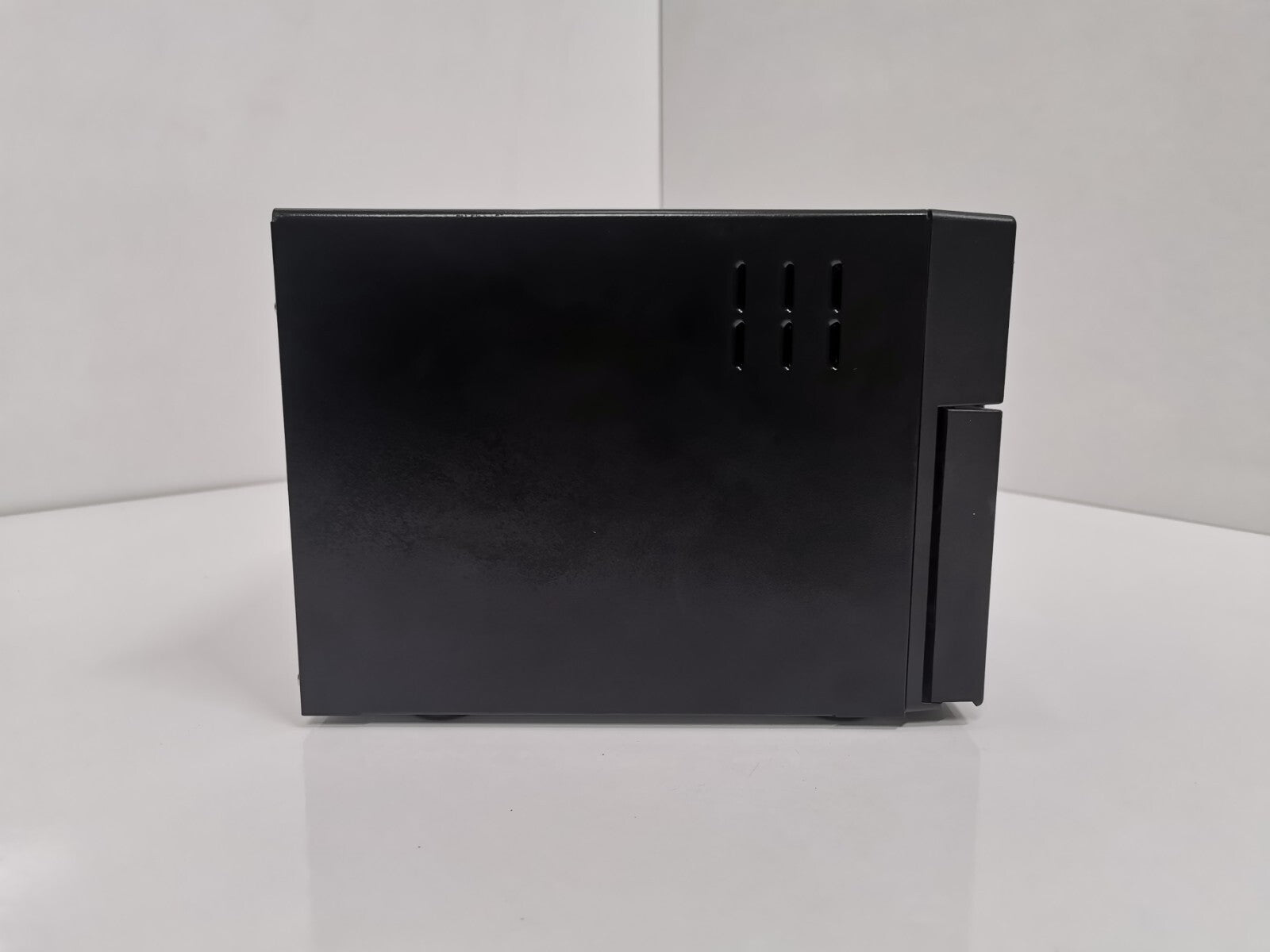 Buffalo TeraStation LS-WXL/R1 - 2-Bay NAS/NO CADDIES INCLUDED/NO HDD INCLUDED