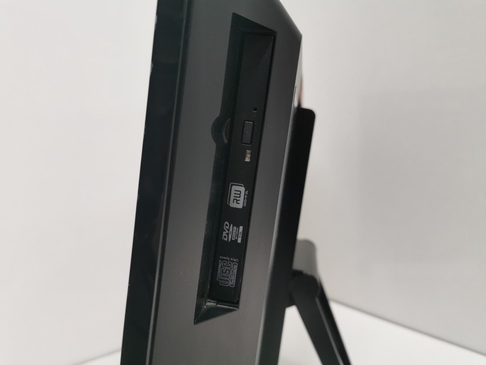 Lenovo Edge 92Z AIO All in One PC i3 4GB RAM / 240GB SSD - Win 11 Not Activated