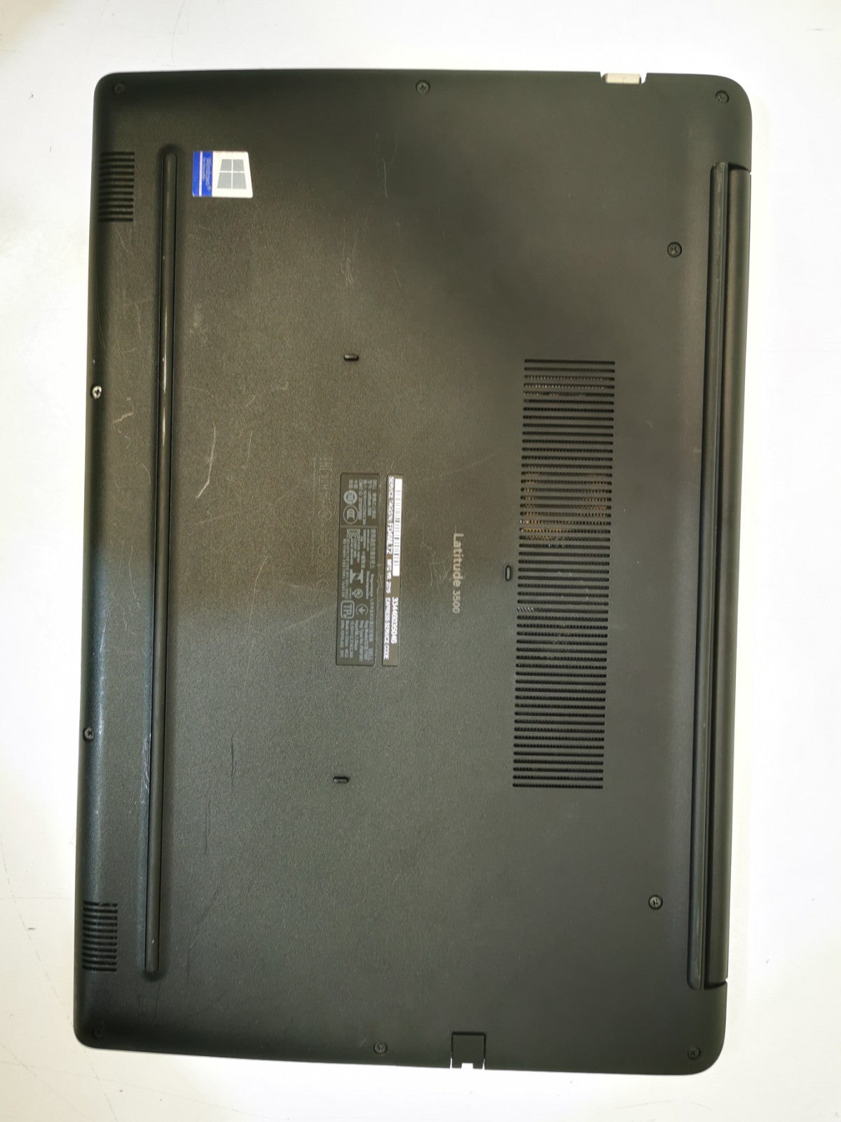 Dell Latitude 3500 15.6" Laptop - 8th Gen i5 / 8GB RAM / 128GB SSD /Poor Battery