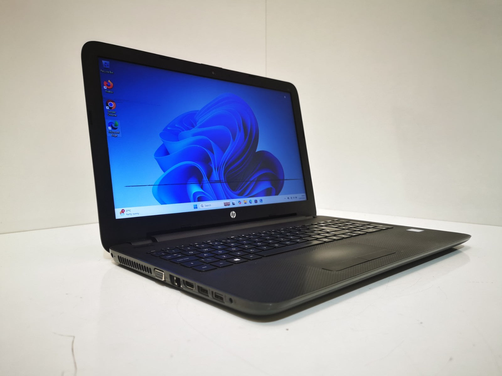 HP Notebook 250 G4 Windows 11 15.6" Laptop Intel i5 8GB 120GB SSD - Defects