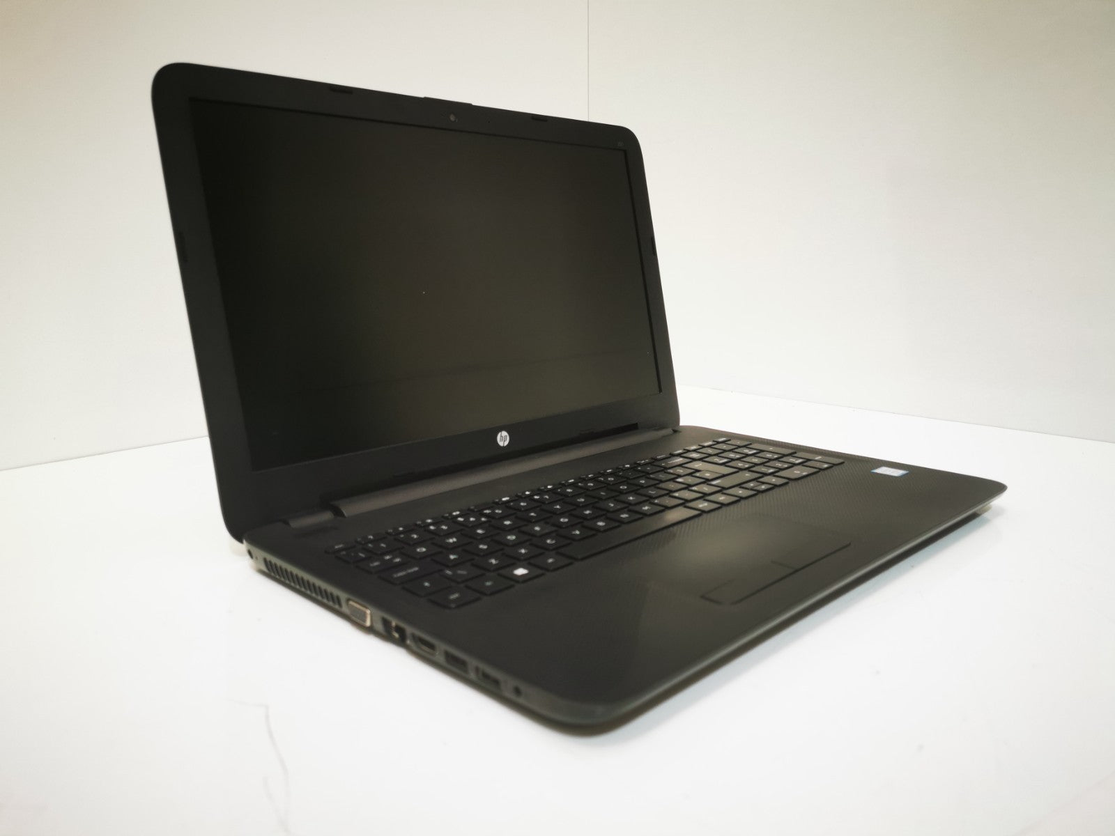 HP Notebook 250 G4 Windows 11 15.6" Laptop Intel i5 8GB 120GB SSD - Defects