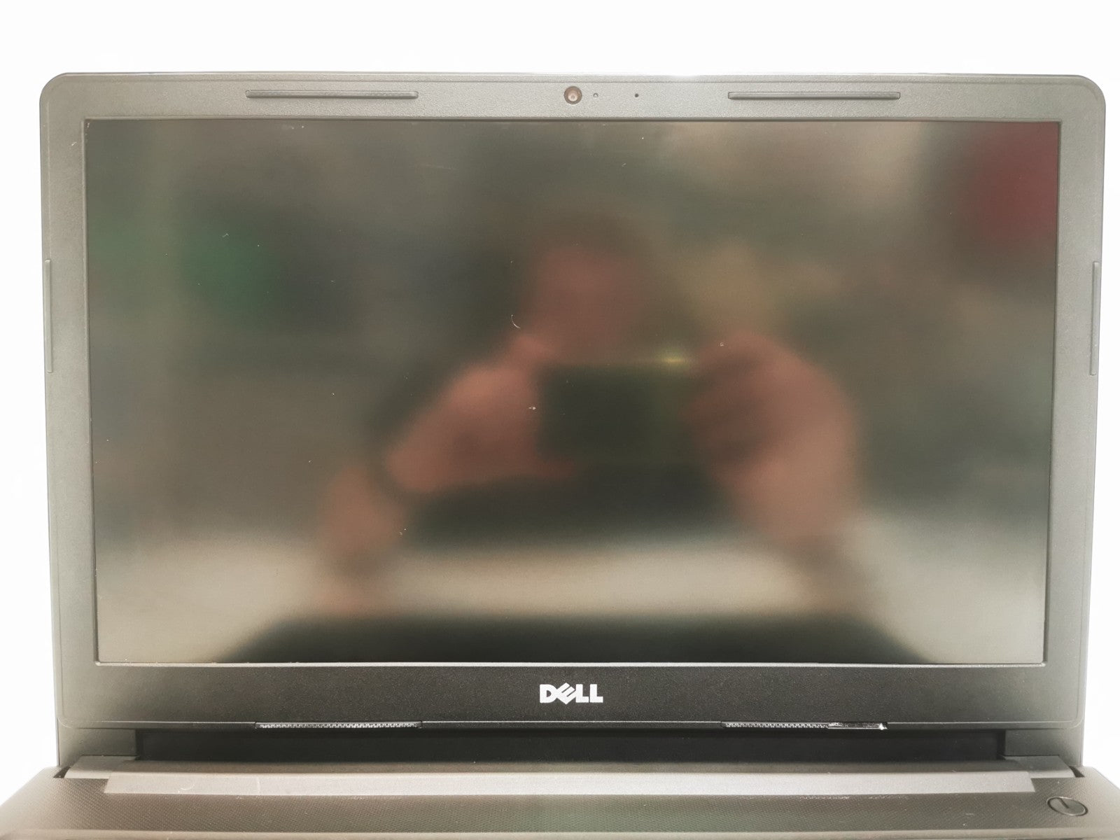 Dell Vostro 15-3568 15.6" Laptop - 7th Gen i5 / 8GB RAM / 256GB SSD / Defects