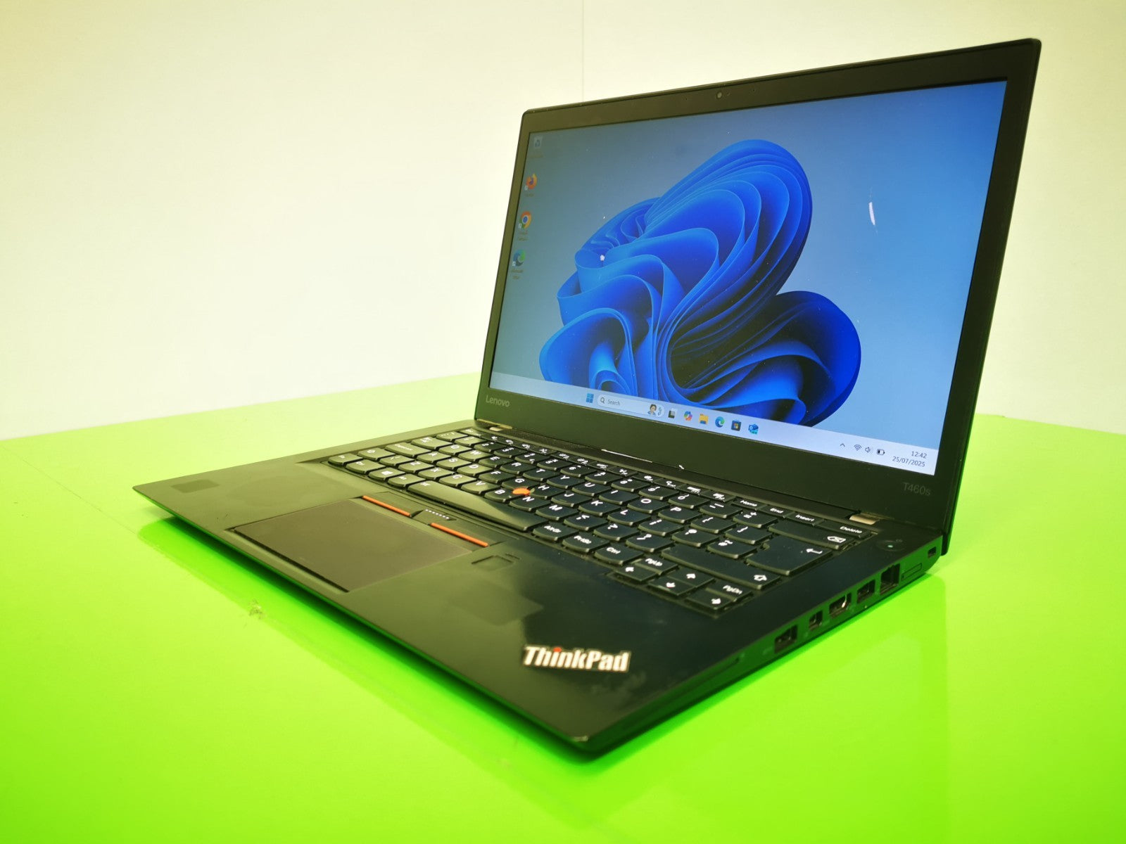 Lenovo Thinkpad T460s Laptop HD 14" i5 8GB RAM 256GB SSD - Screen Defect