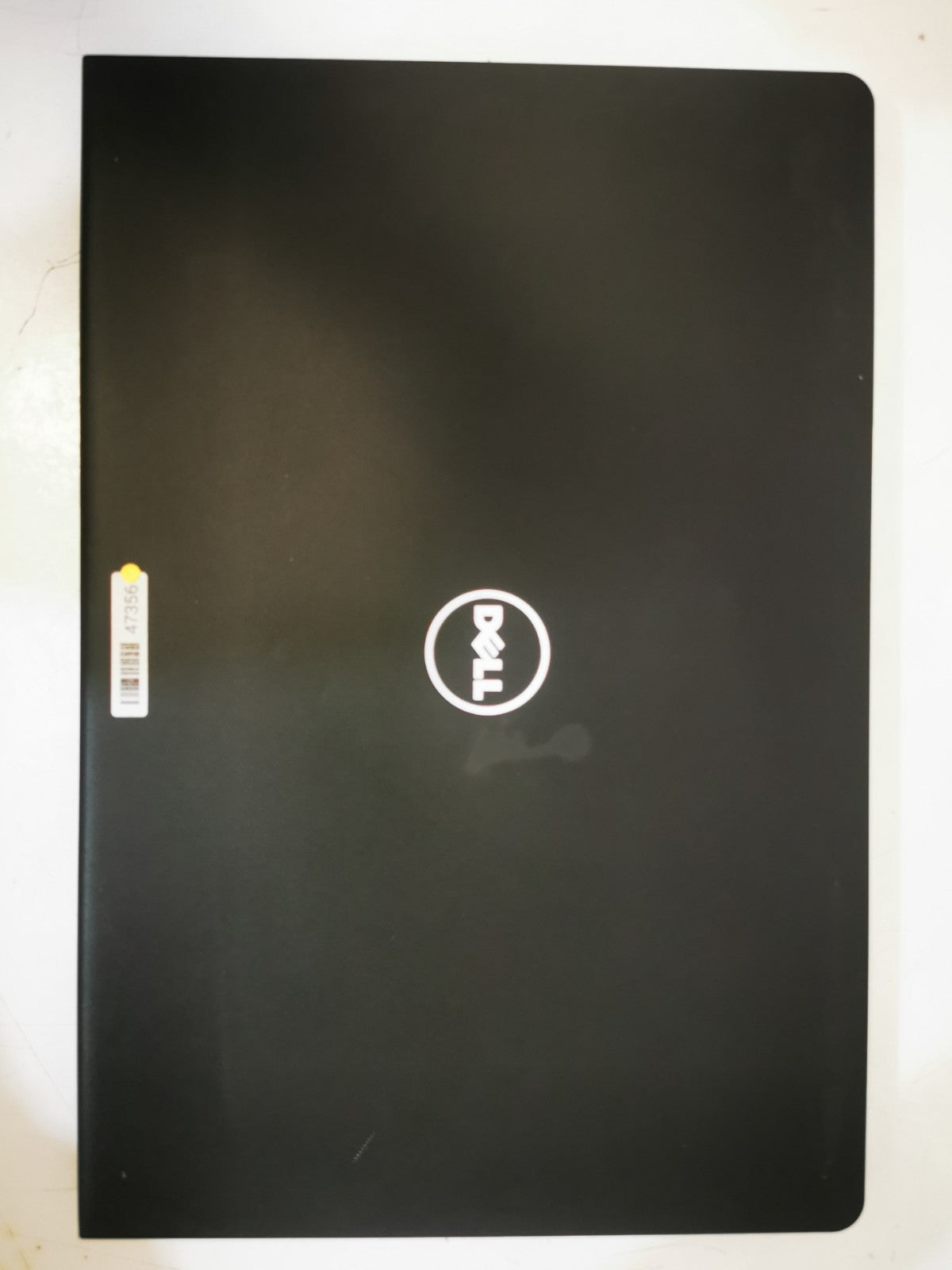 Dell Vostro 15-3568 15.6" Laptop - 7th Gen i5 / 8GB RAM / 256GB SSD / Defects