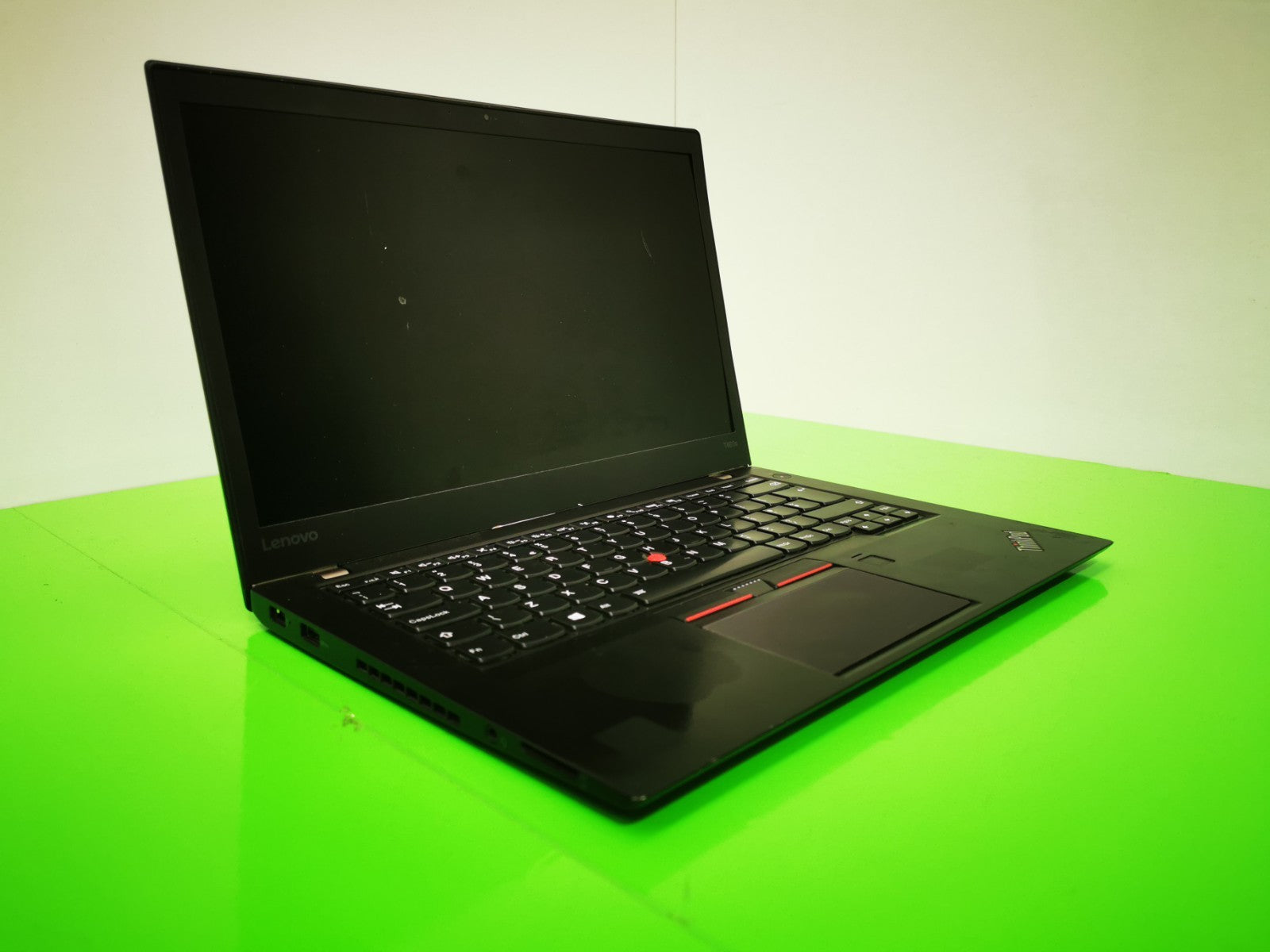 Lenovo Thinkpad T460s Laptop HD 14" i5 8GB RAM 256GB SSD - Screen Defect