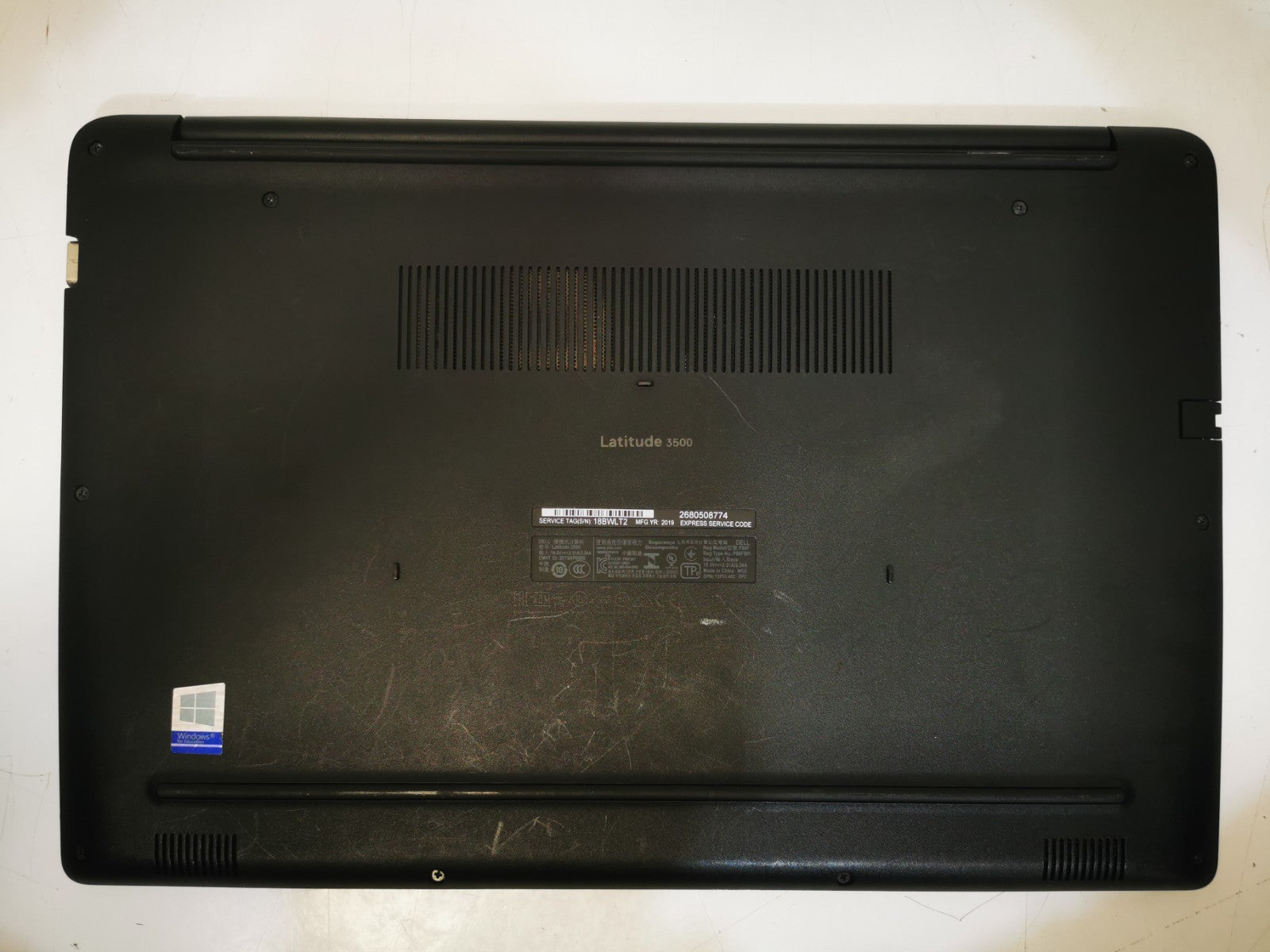 Dell Latitude 3500 15.6" Laptop - 8th Gen i5 / 8GB RAM / 128GB SSD /Minor Defect