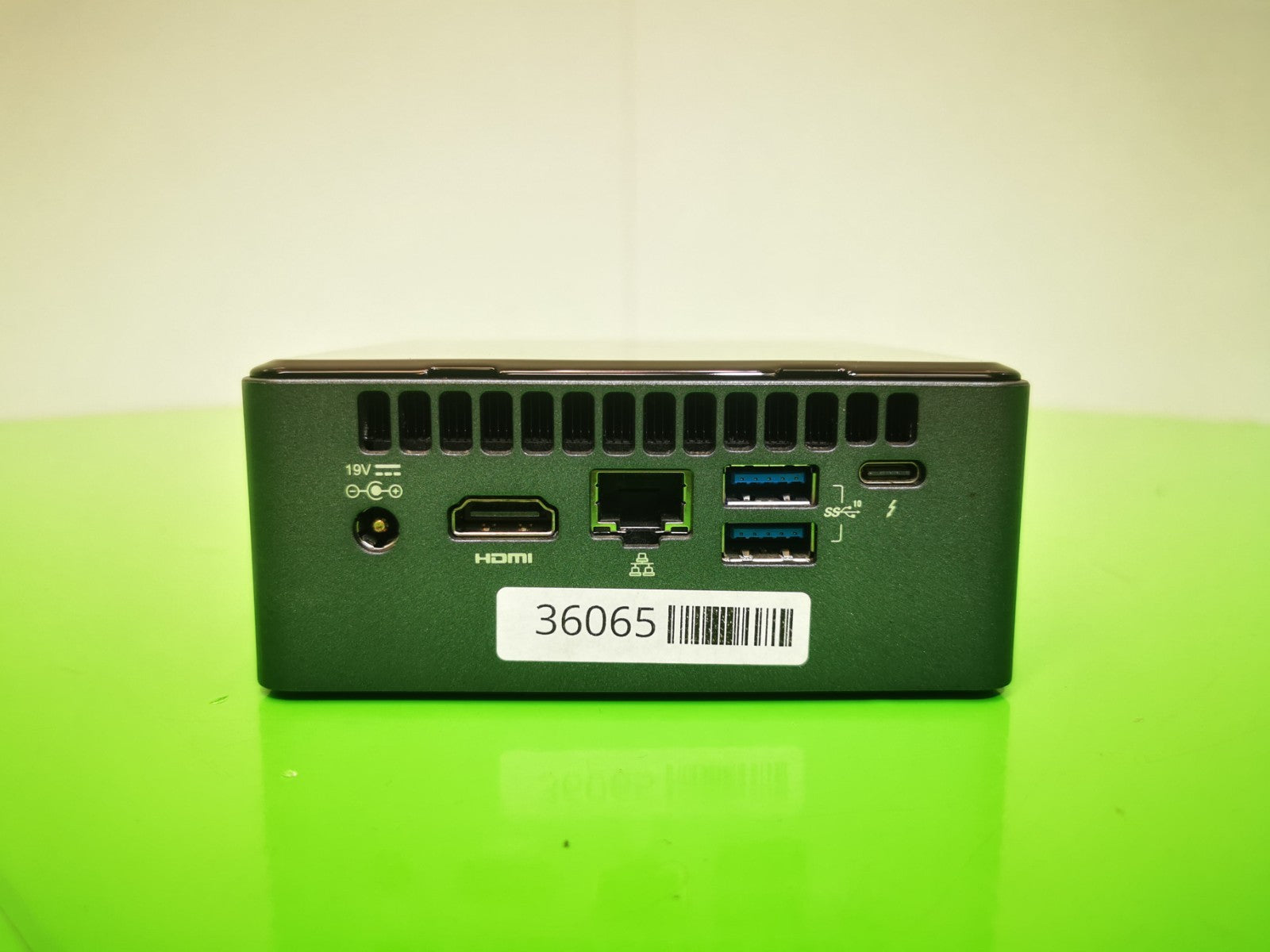 Intel NUC8i3BEH Mini PC I3 8109U 3.00GHz, 8GB RAM, 240GB SSD, Windows 11