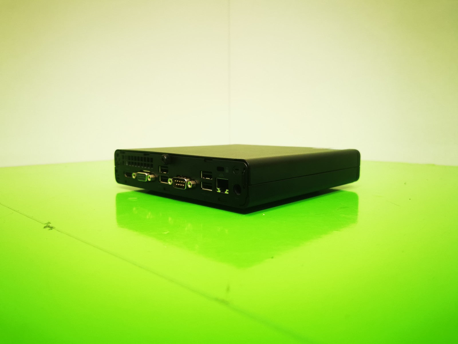 HP 260 G3 DM Business PC USFF - 7th Gen i3 / 4GB RAM / 128GB SSD / Win 11 Home